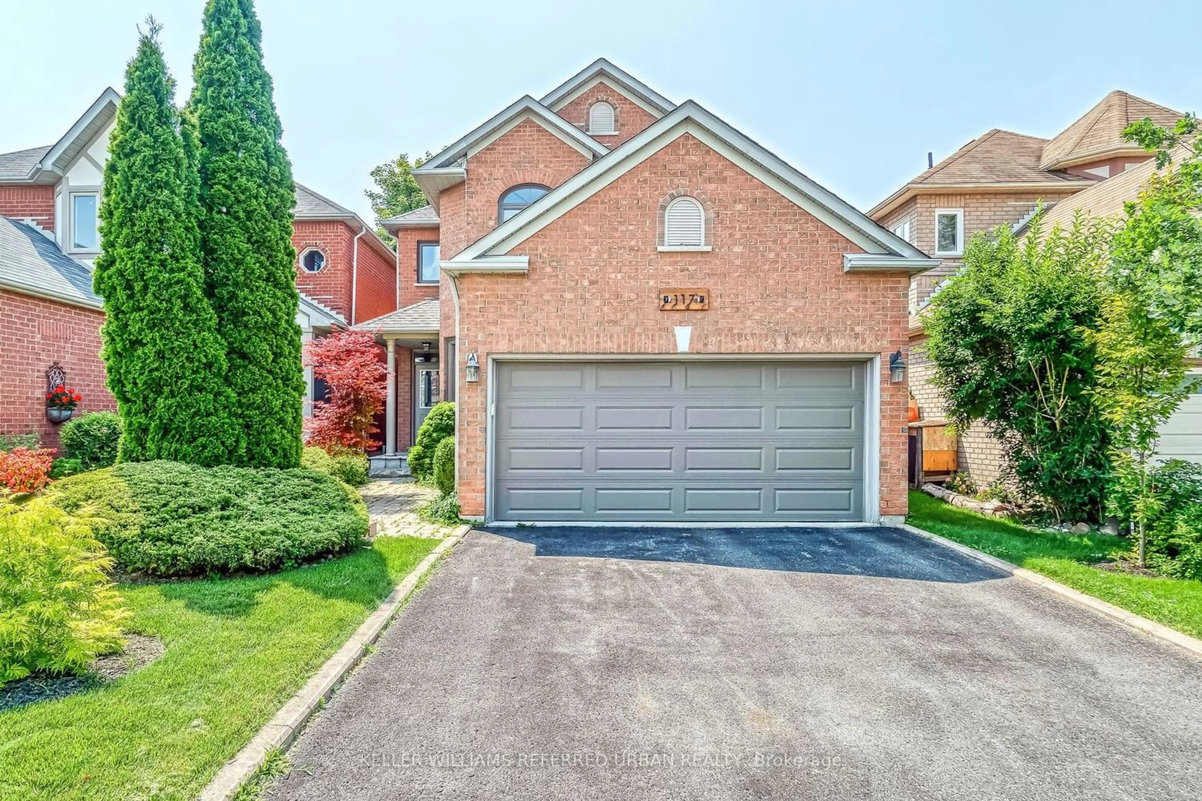 Home with brick exterior material for 117 Copley St, Pickering Ontario L1V 6V6