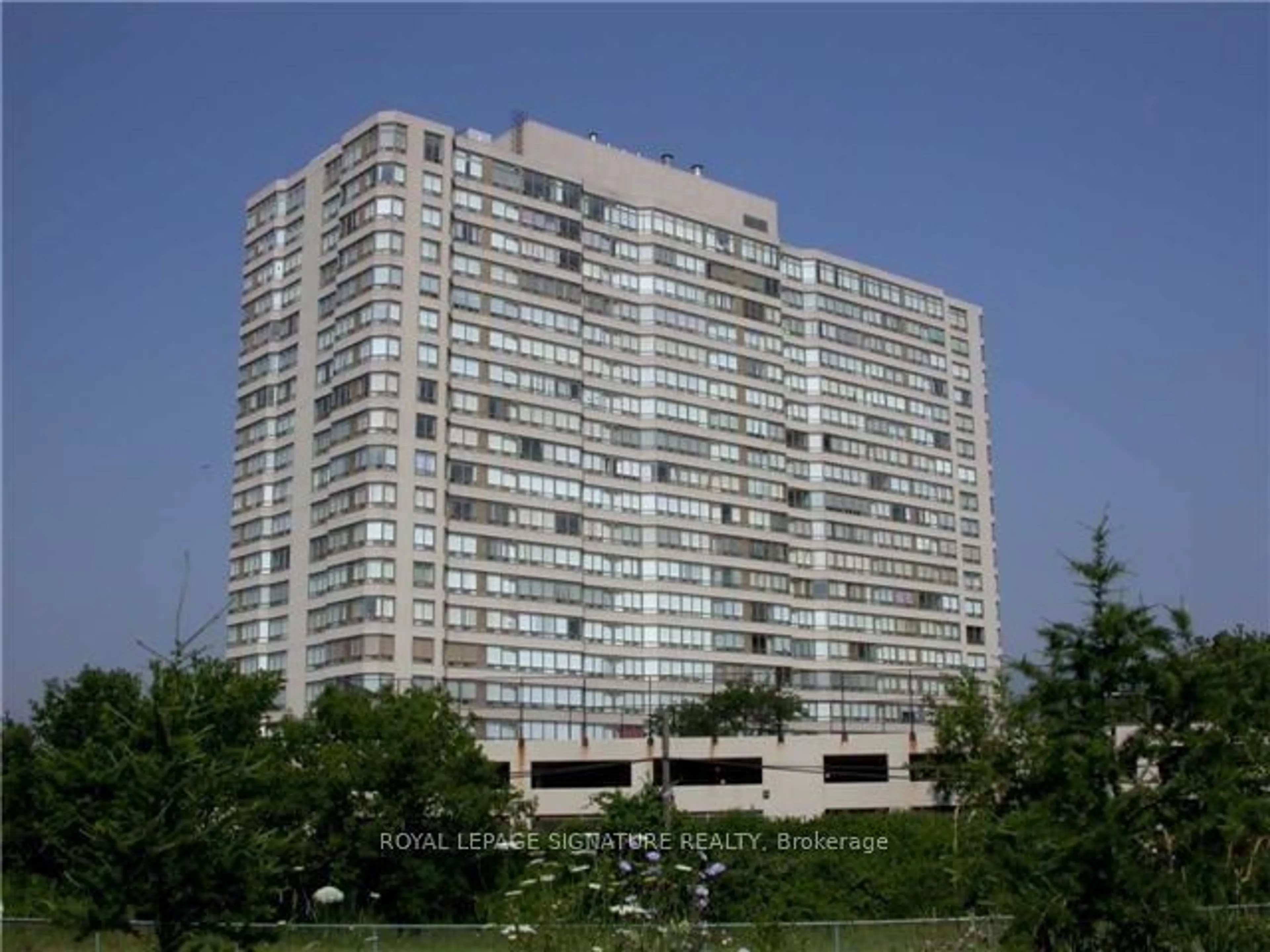 A pic from exterior of the house or condo for 1 Greystone Walk Dr #1681, Toronto Ontario M1K 5J3
