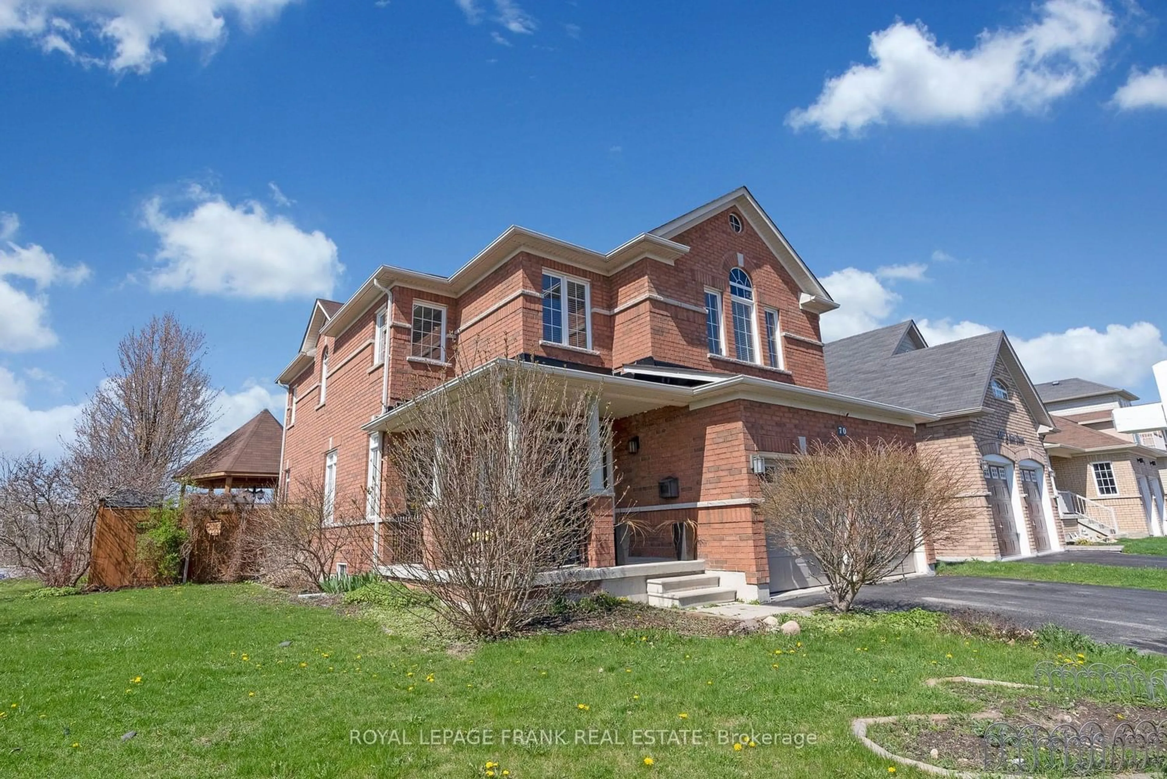 Home with brick exterior material for 70 Albert St, Clarington Ontario L1C 0A8