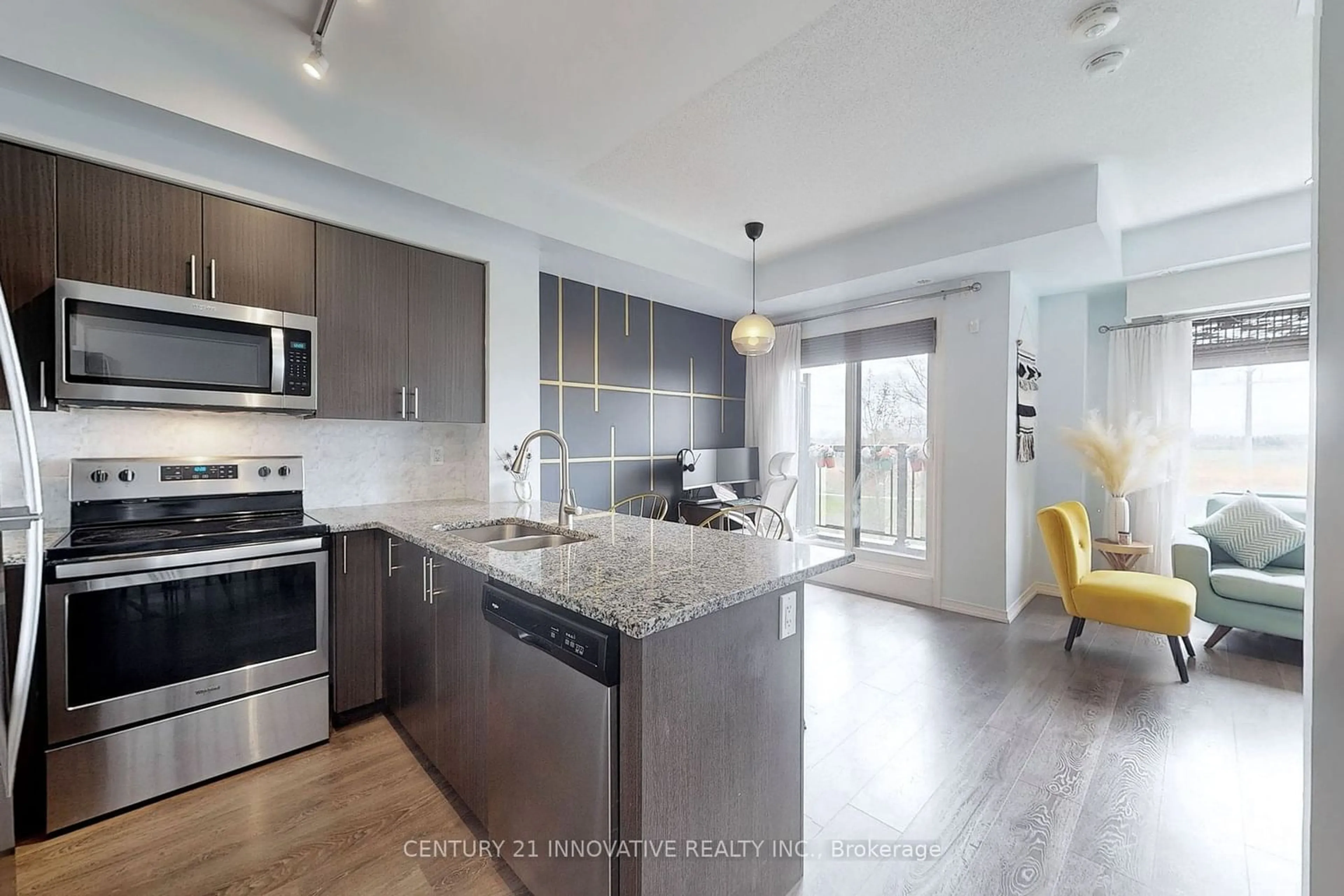 Contemporary kitchen for 515 Kingbird Grve #369, Toronto Ontario M1B 5R7