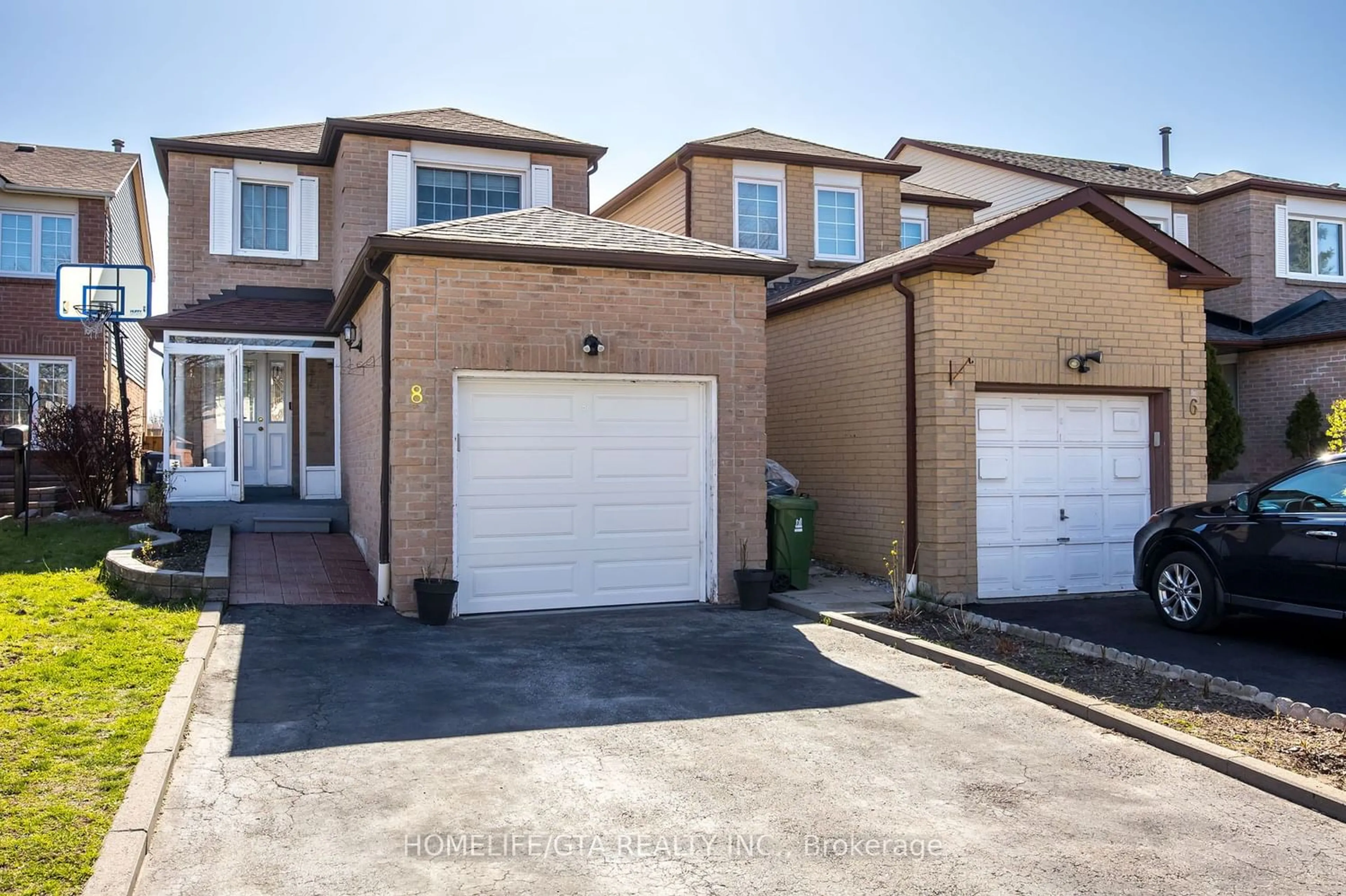 Frontside or backside of a home for 8 Usherwood Crt, Toronto Ontario M1B 3X3