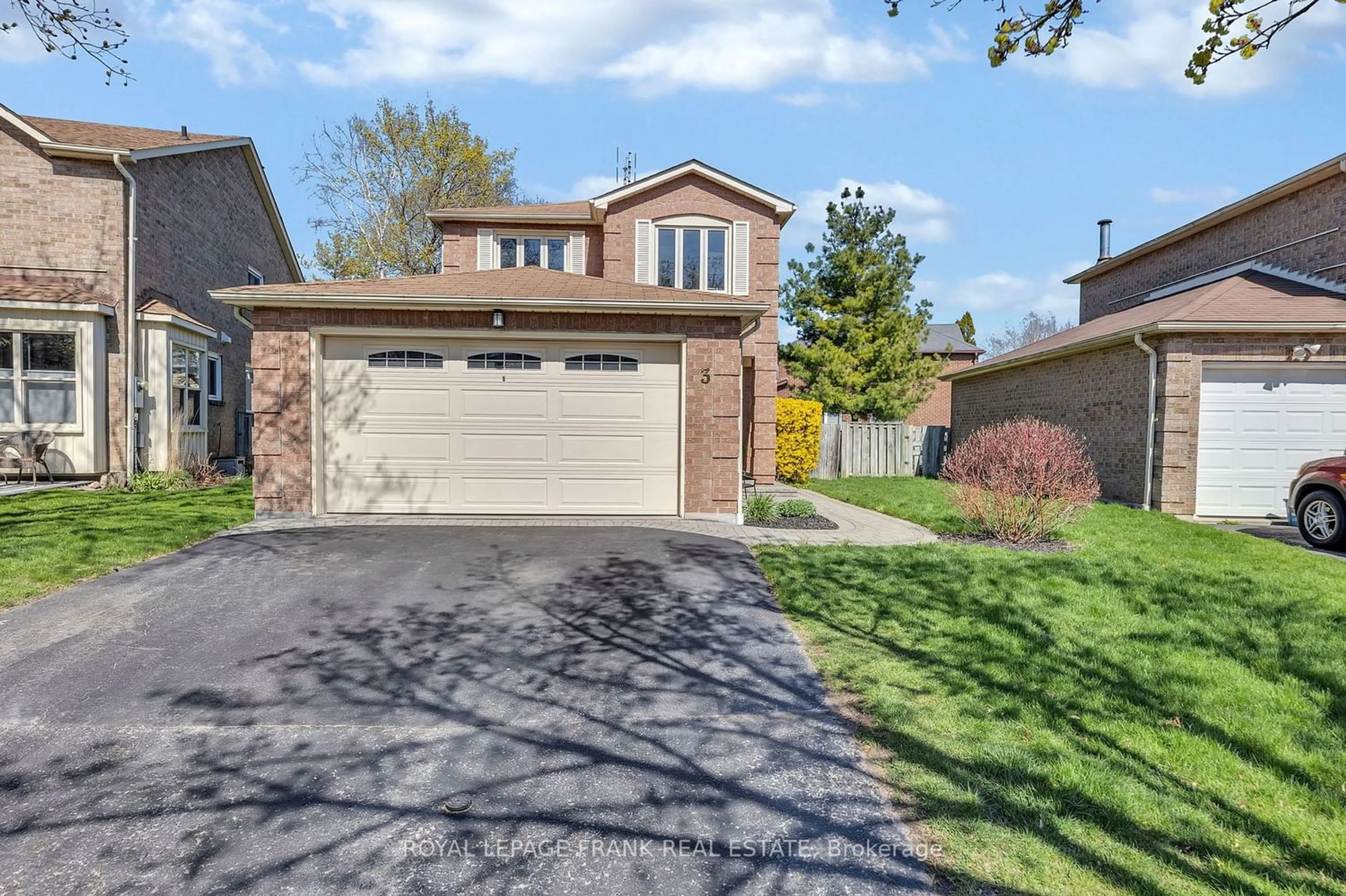 Frontside or backside of a home for 3 Nicholls Crt, Ajax Ontario L1T 1X6