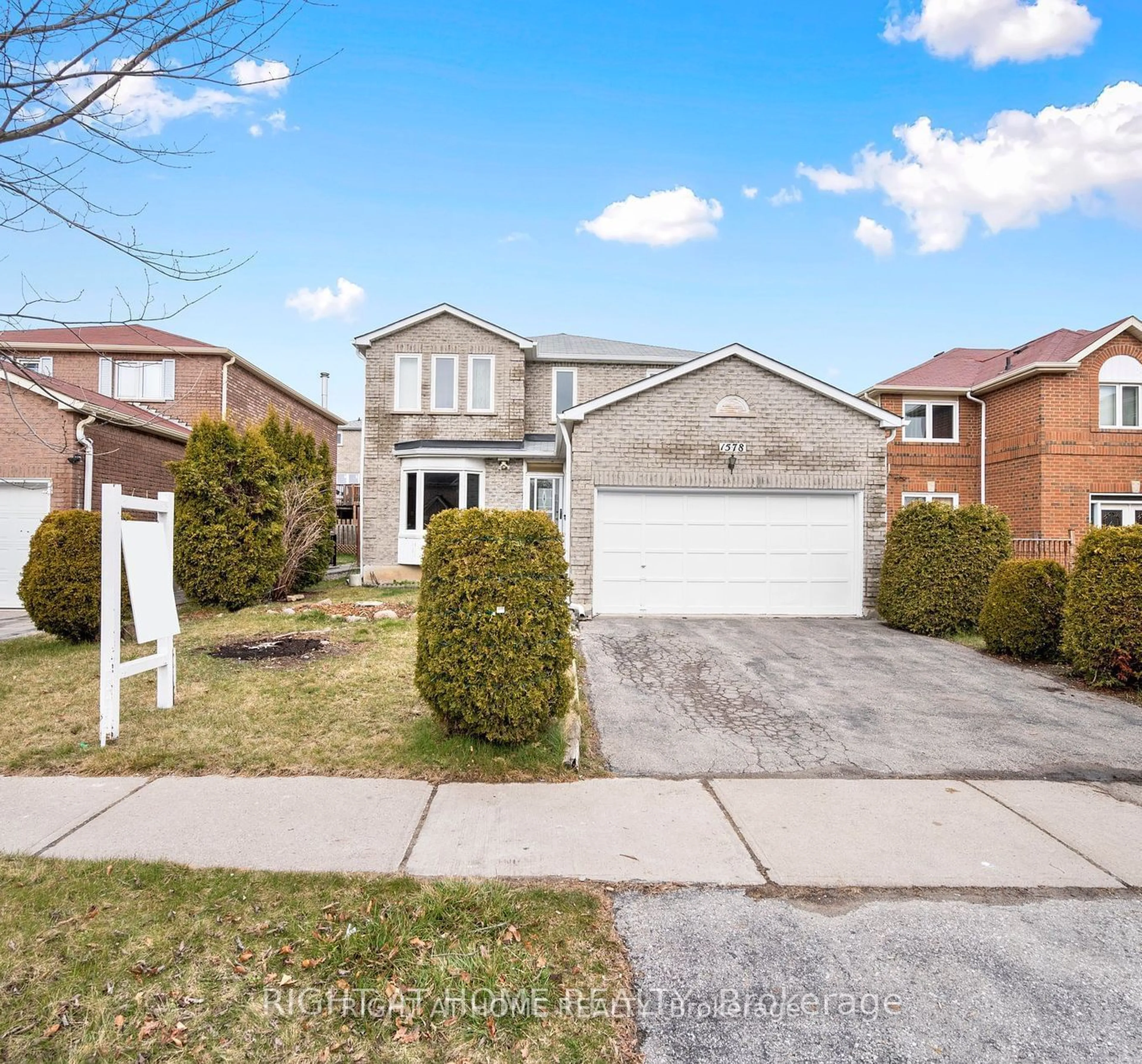 Frontside or backside of a home for 1578 Greenmount St, Pickering Ontario L1X 2J1