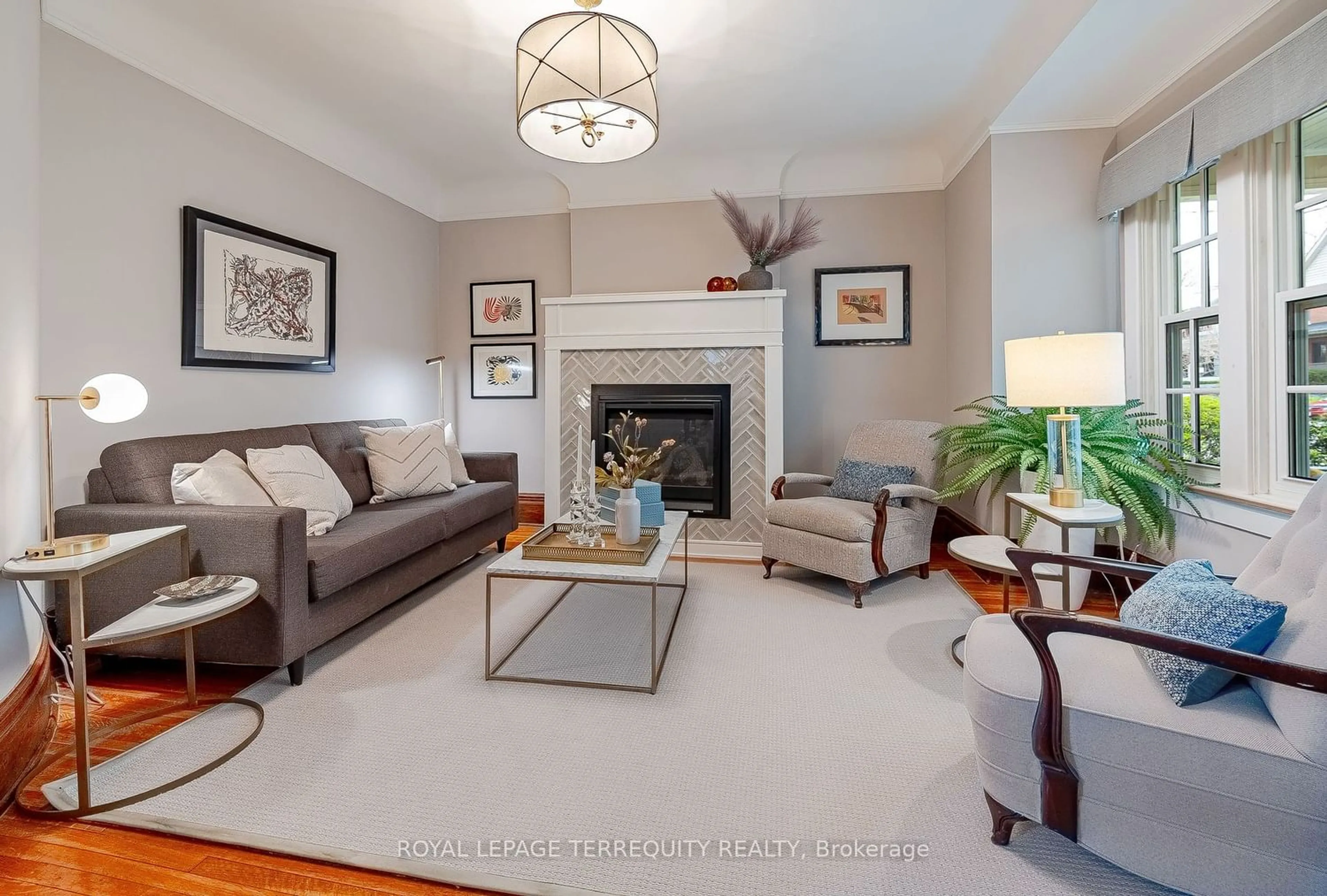 Living room for 42 Hambly Ave, Toronto Ontario M4E 2R6