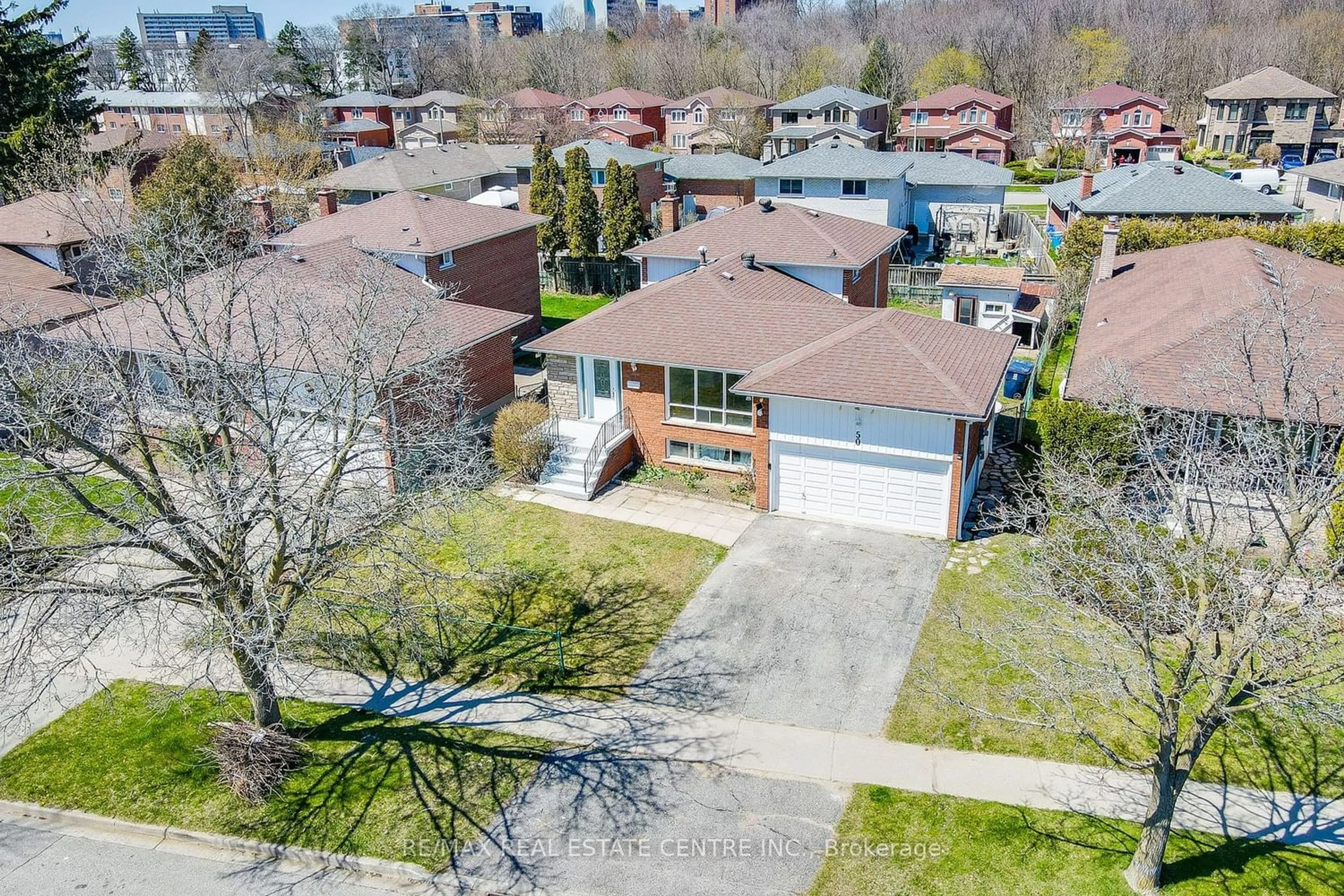Frontside or backside of a home for 50 Budworth Dr, Toronto Ontario M1E 3H9
