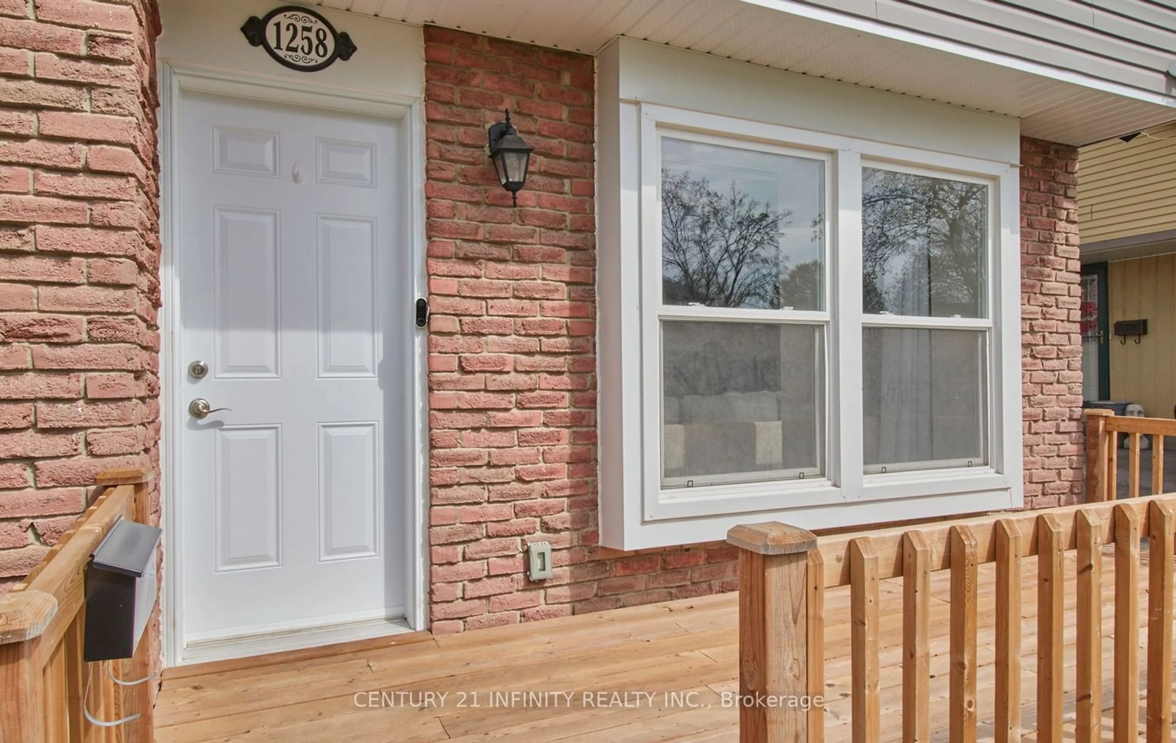 Home with brick exterior material for 1258 Eldorado Ave, Oshawa Ontario L1K 1G3