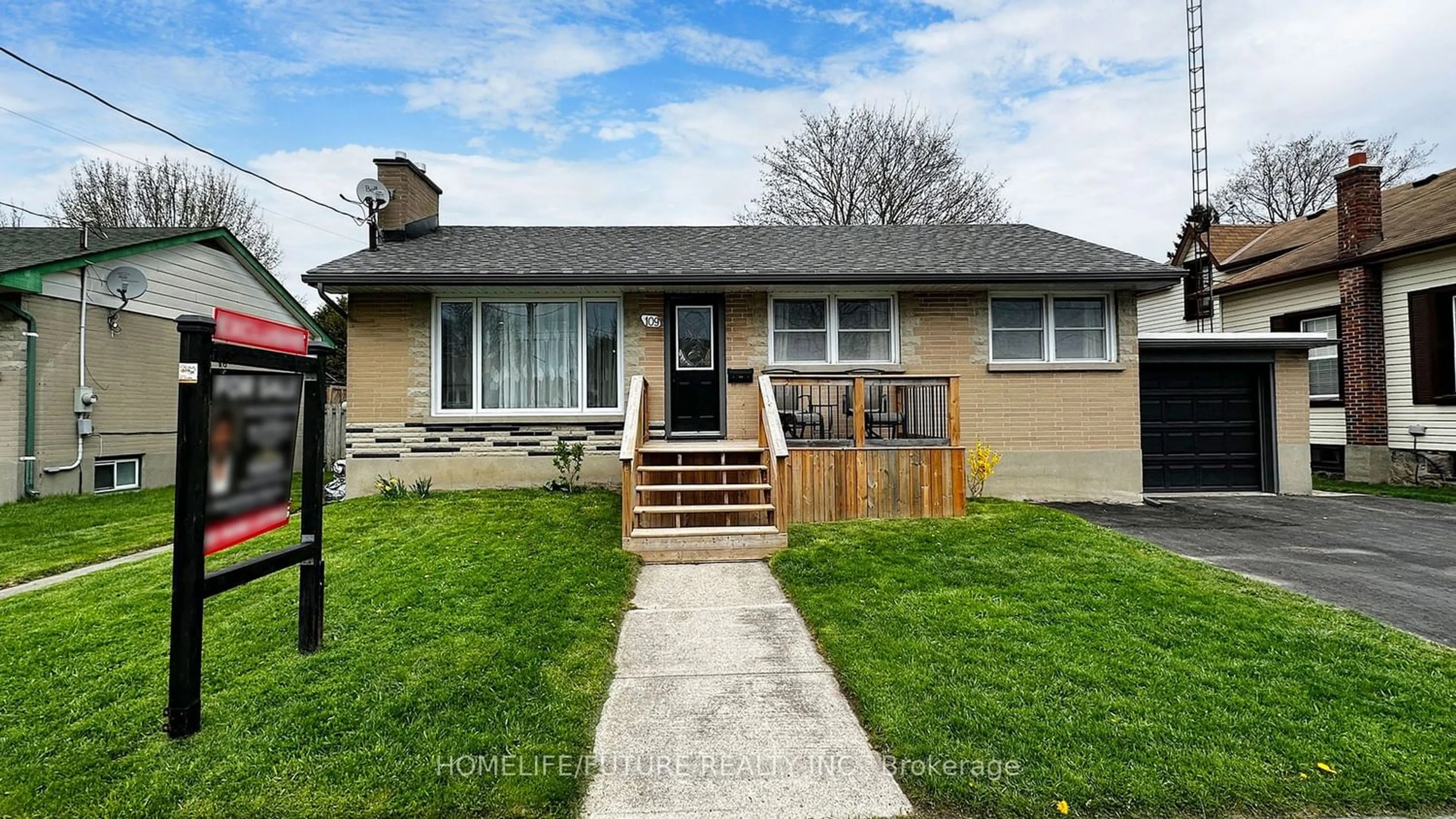 Frontside or backside of a home for 109 Ontario St, Clarington Ontario L1C 2T3