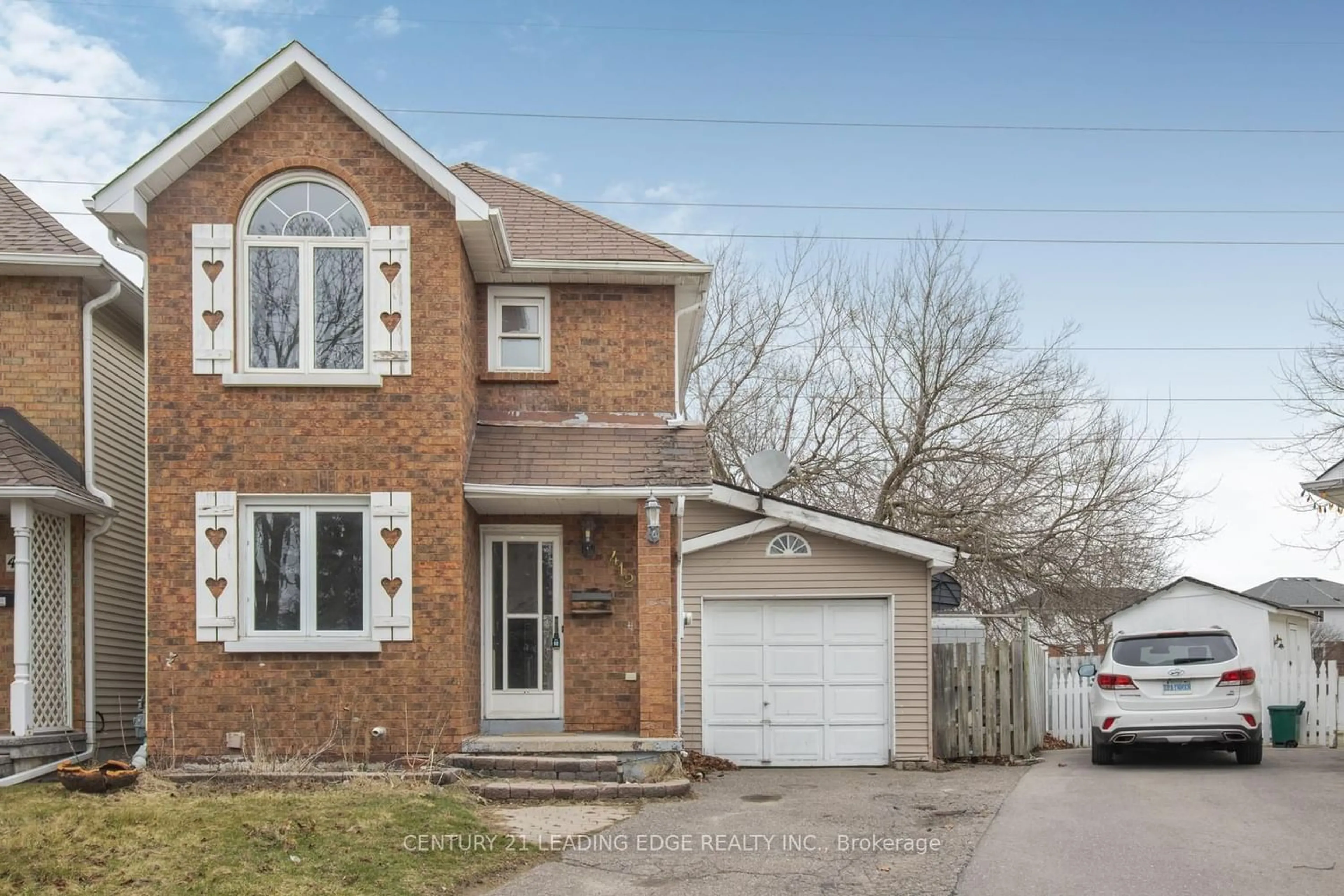 Frontside or backside of a home for 412 Pompano Crt, Oshawa Ontario L1K 1M9