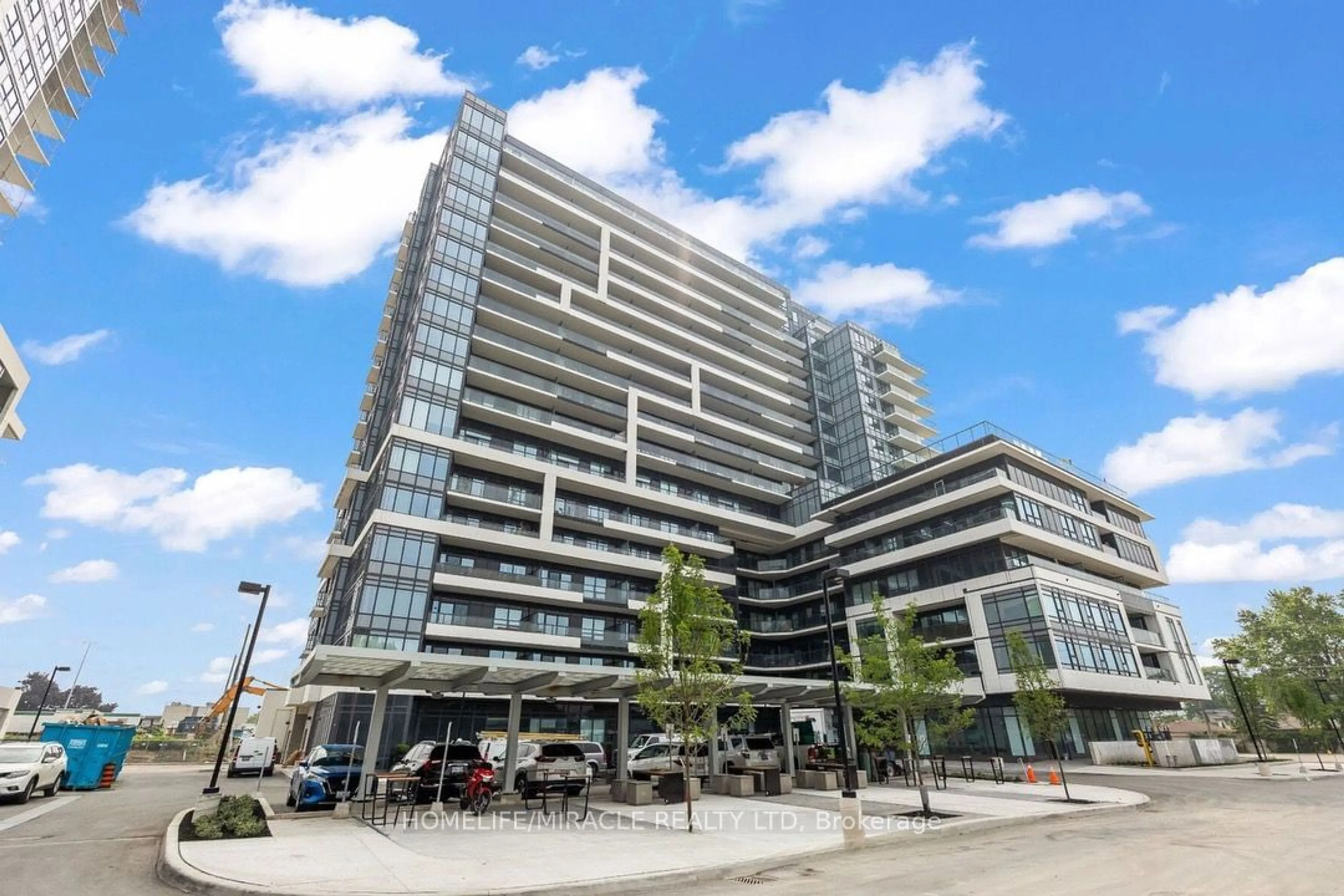 A pic from exterior of the house or condo for 1480 Bayly St #905, Pickering Ontario L1W 0C2