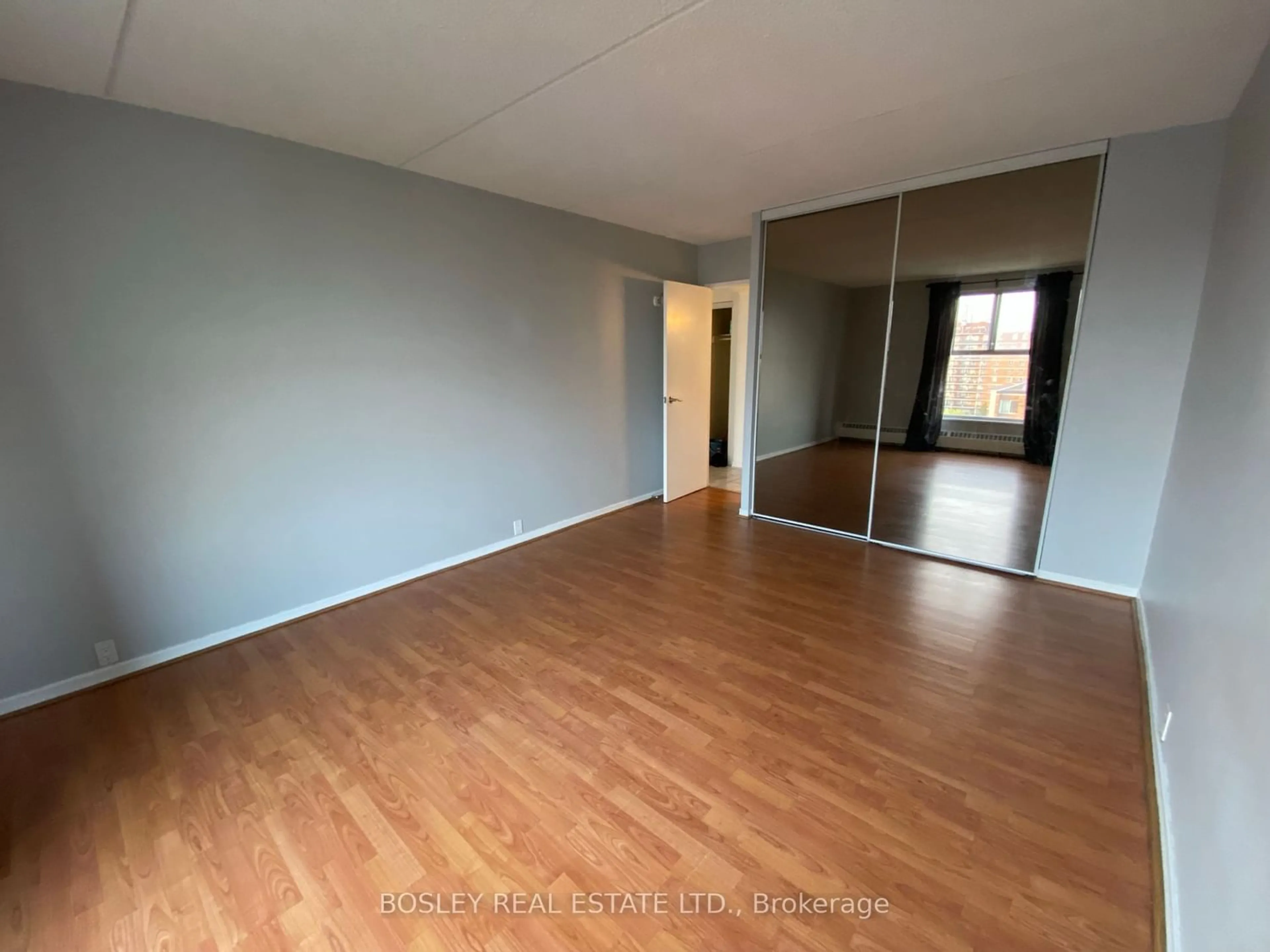 A pic of a room for 2 Glamorgan Ave #1111, Toronto Ontario M1P 2M8