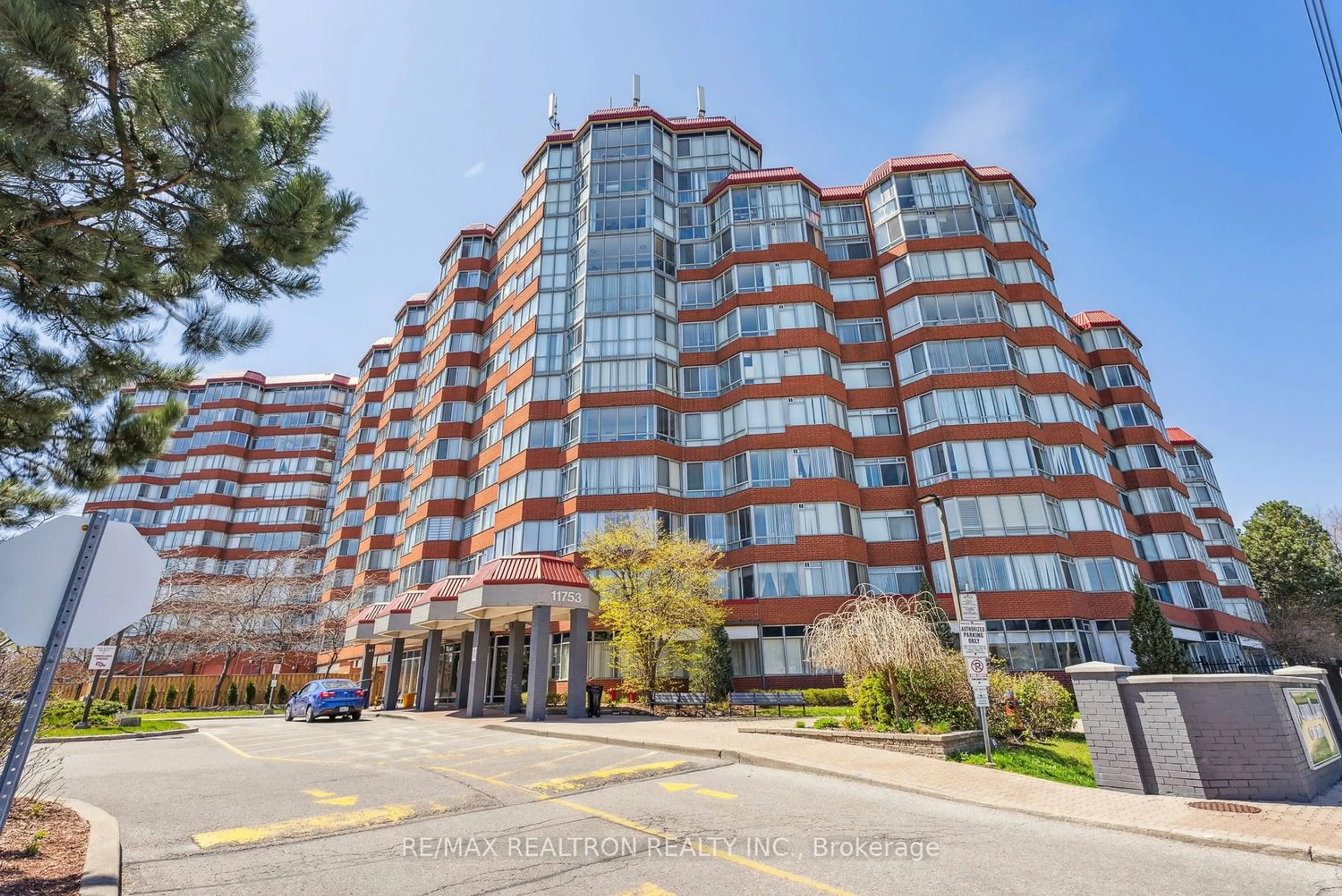 A pic from exterior of the house or condo for 11753 Sheppard Ave #420, Toronto Ontario M1B 5M3