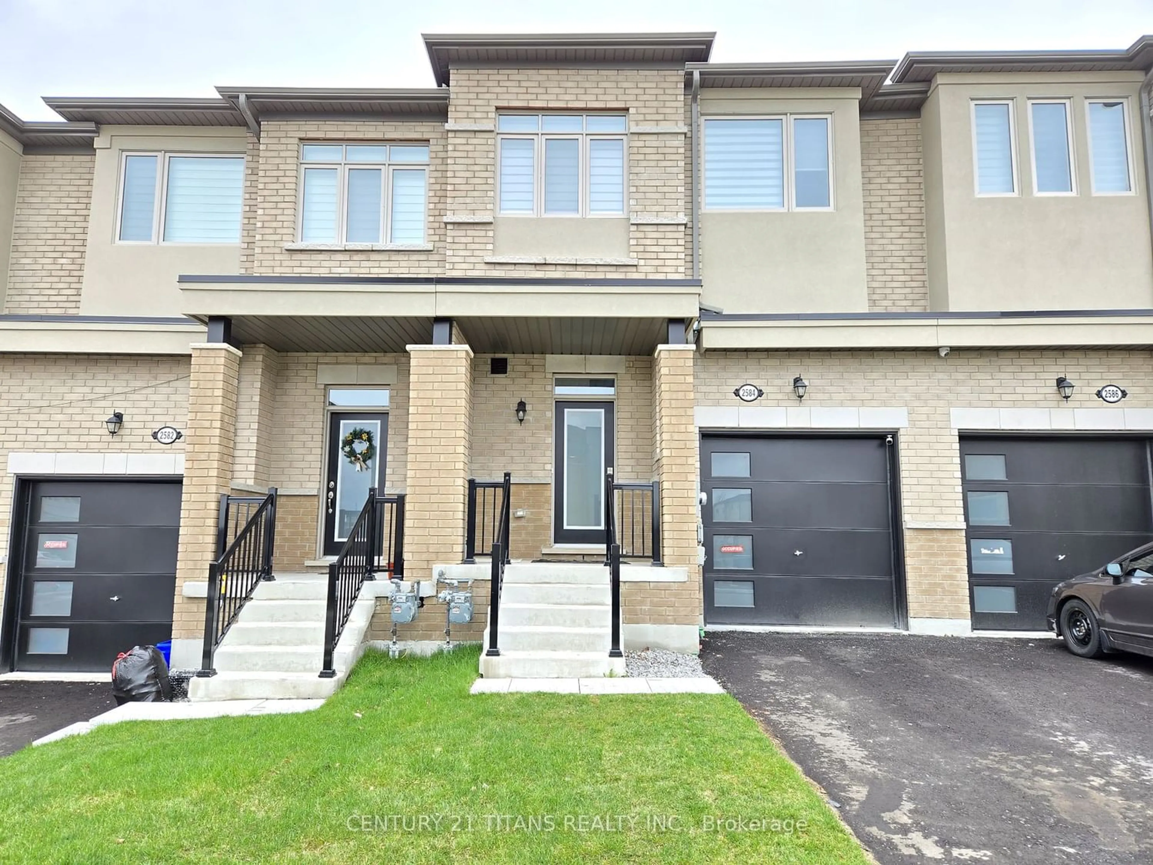 A pic from exterior of the house or condo for 2584 Winter Words Dr, Oshawa Ontario L1L 0S9