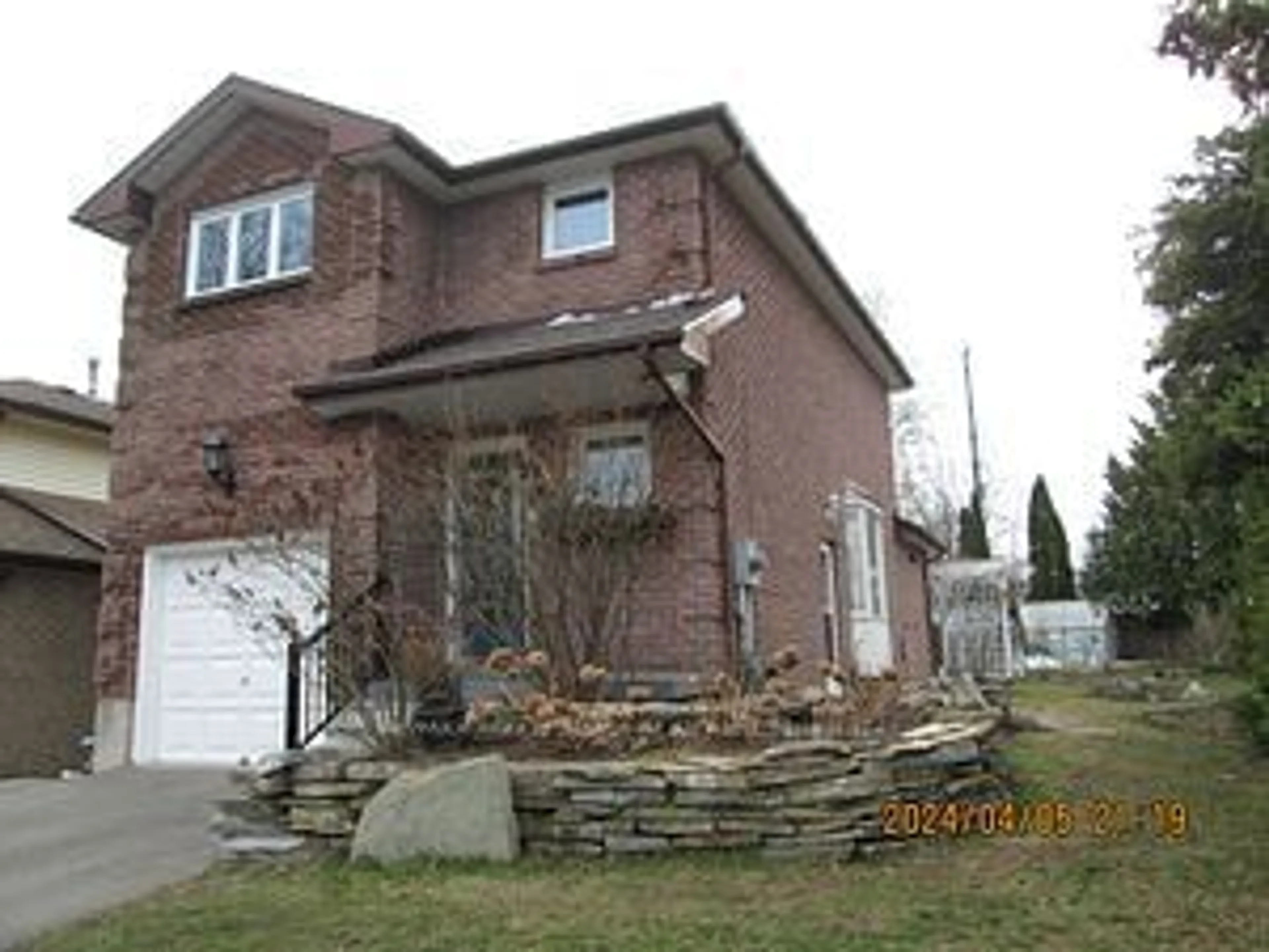 Frontside or backside of a home for 83 Barley Mill Cres, Clarington Ontario L1C 4E9