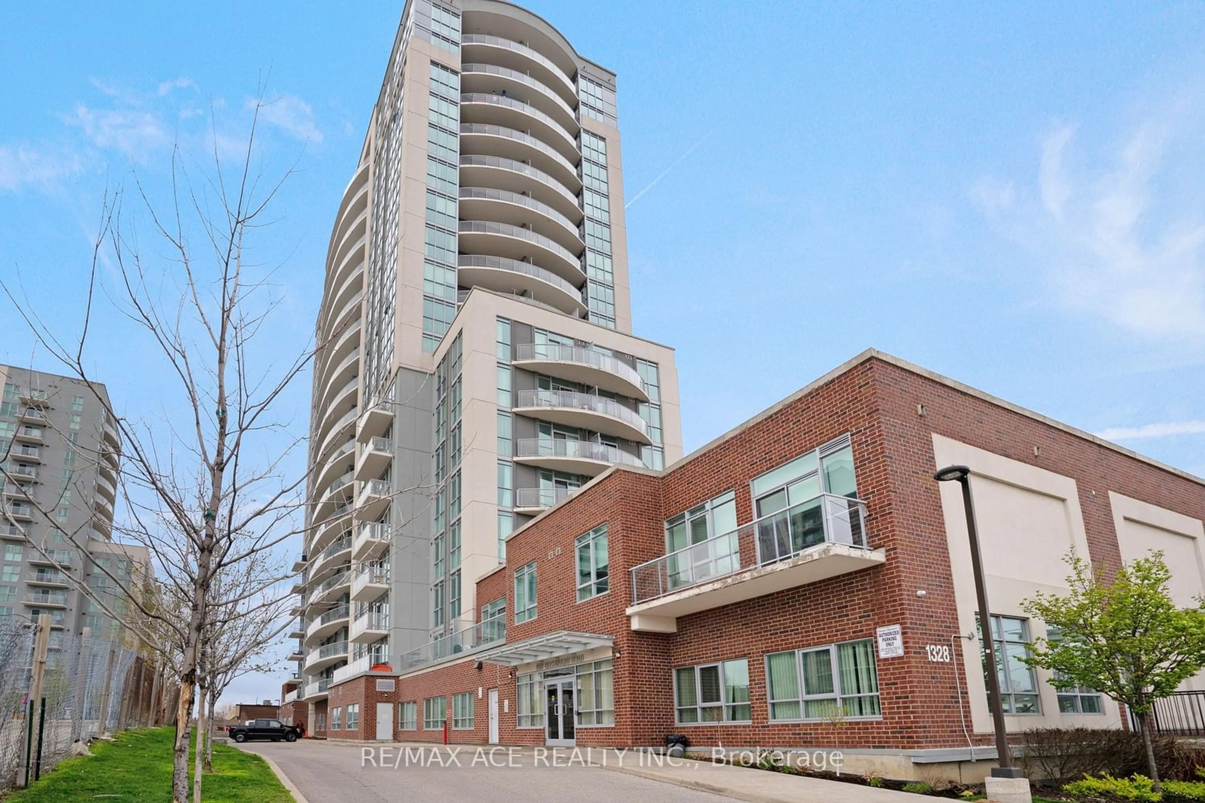 A pic from exterior of the house or condo for 1328 Birchmount Rd #2004, Toronto Ontario M1R 0B6