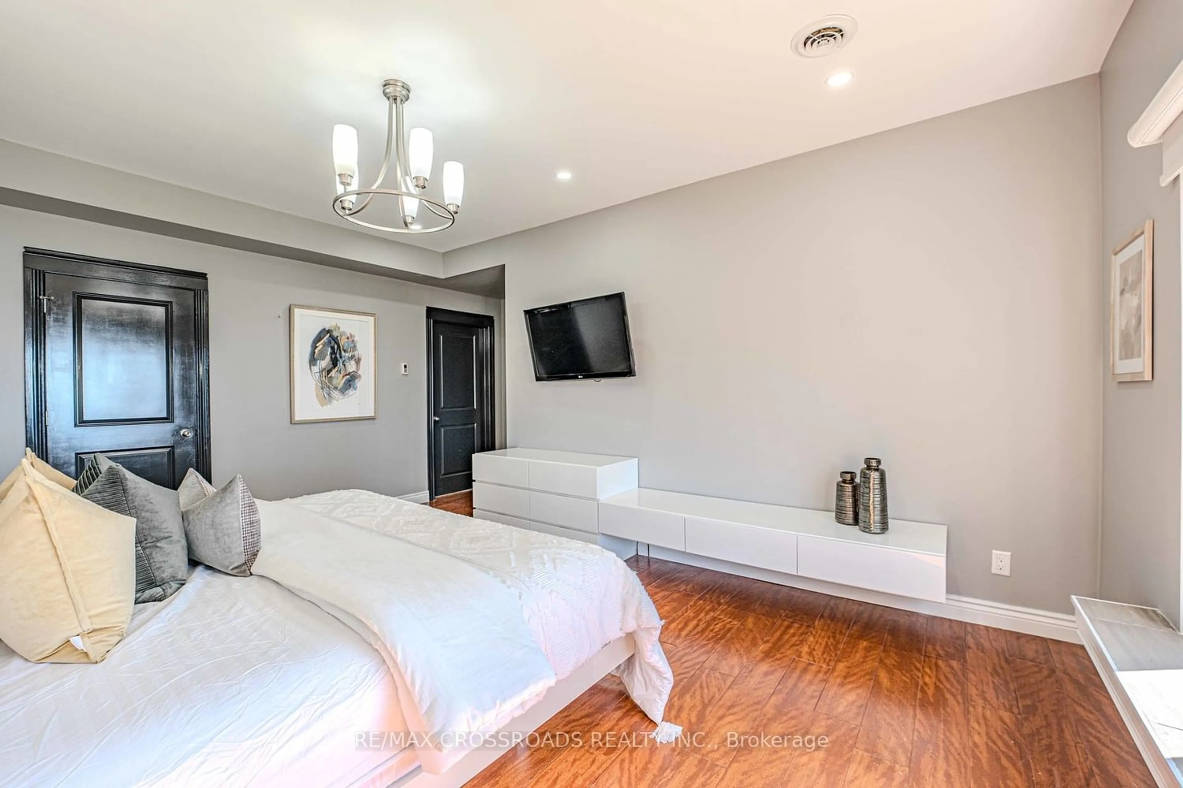 A pic of a room for 9 Redland Cres, Toronto Ontario M1M 1B7