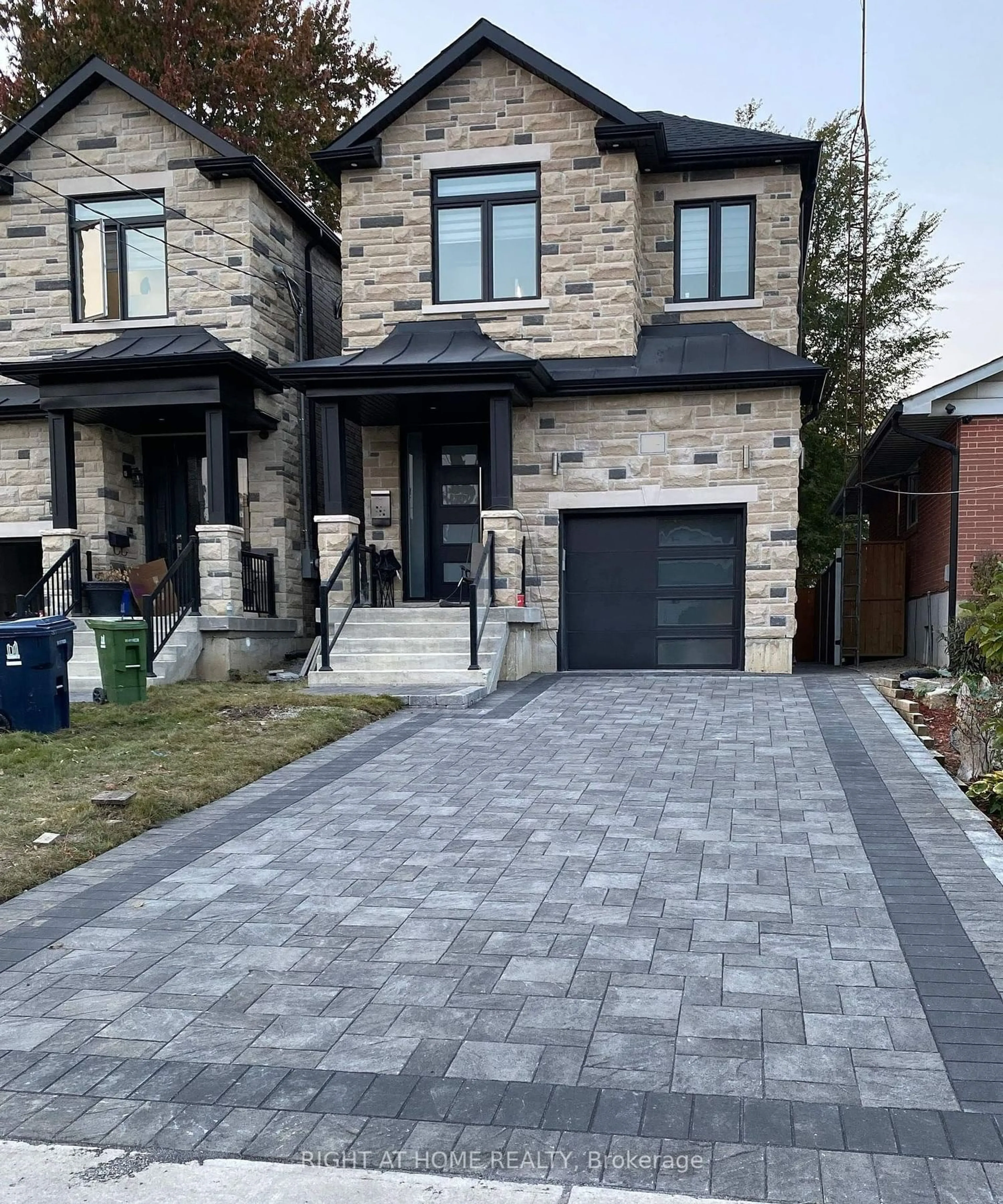 Home with brick exterior material for 96 B Park St, Toronto Ontario M1N 2P3