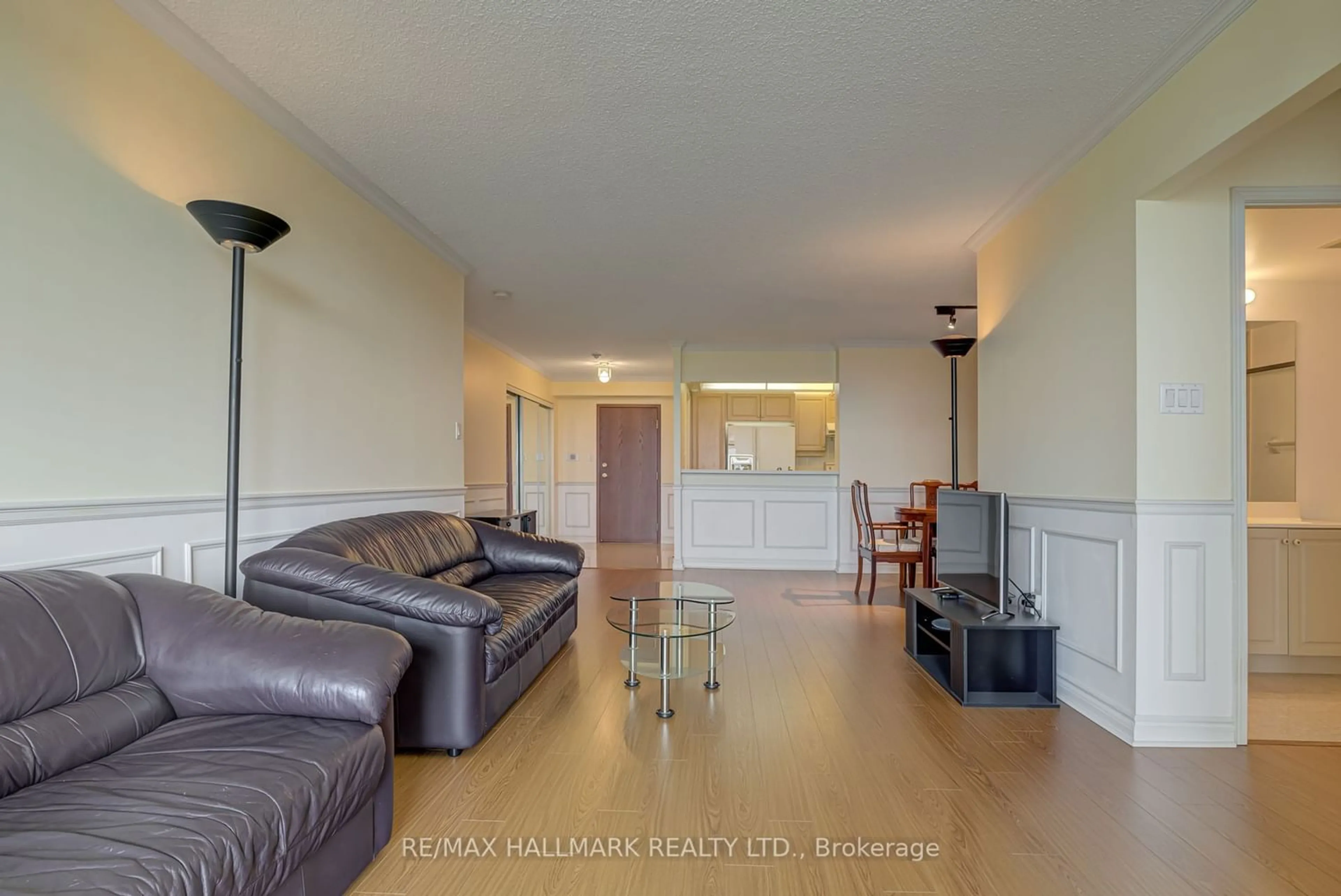 Living room for 168 Bonis Ave #1507, Toronto Ontario M1T 3V6