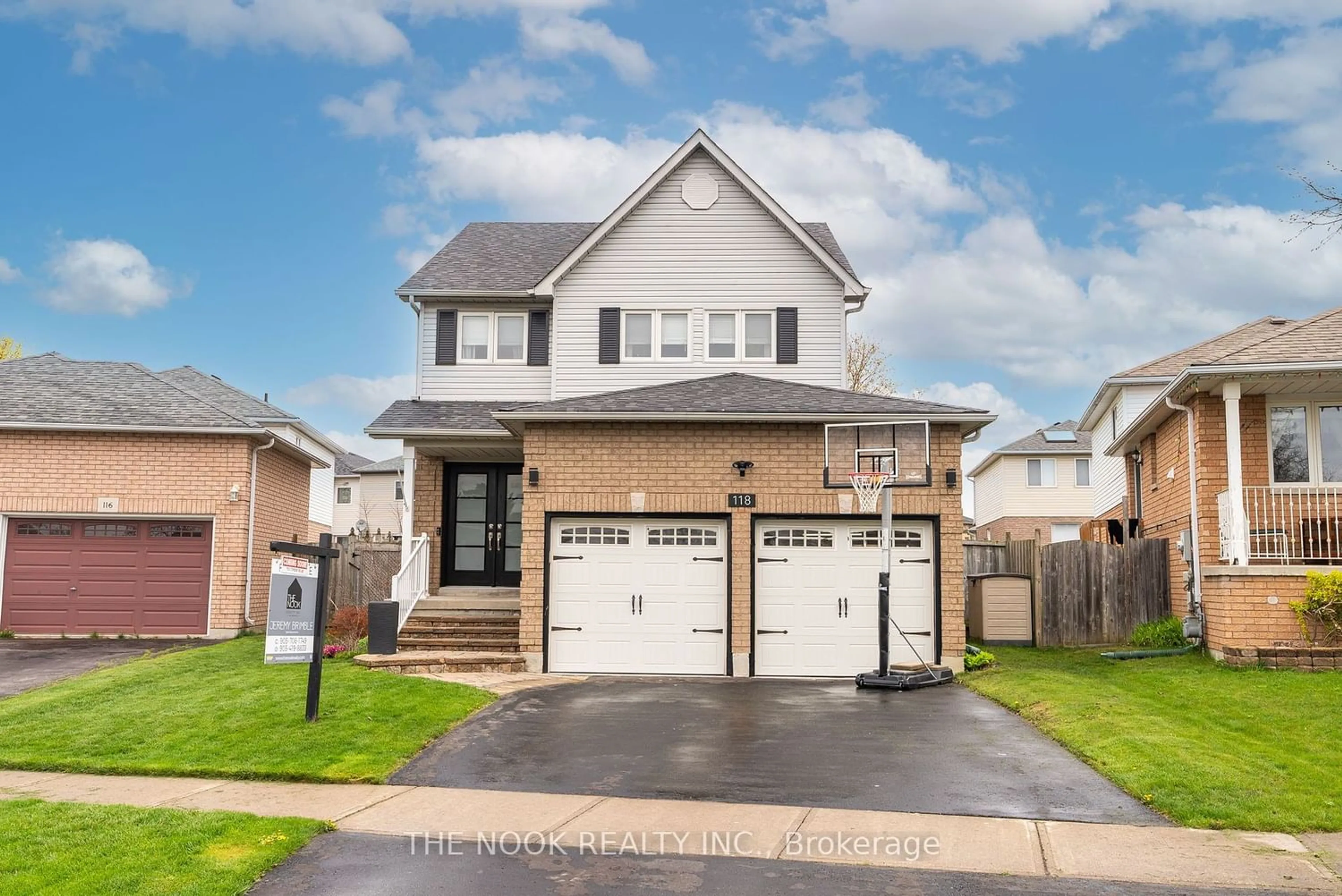 Frontside or backside of a home for 118 George Reynolds Dr, Clarington Ontario L1E 2B2