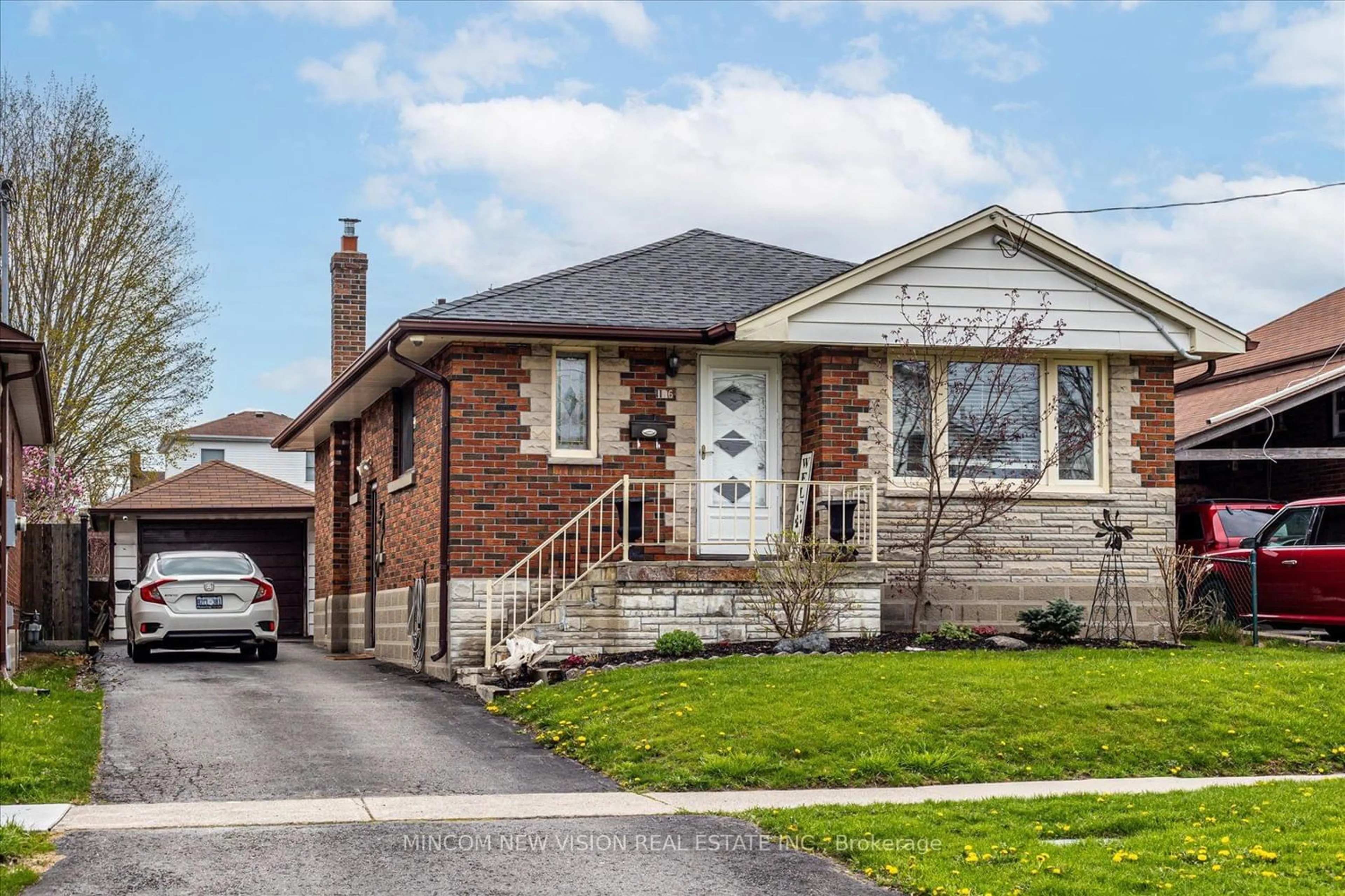 Home with brick exterior material for 126 Chadburn St, Oshawa Ontario L1H 5V4
