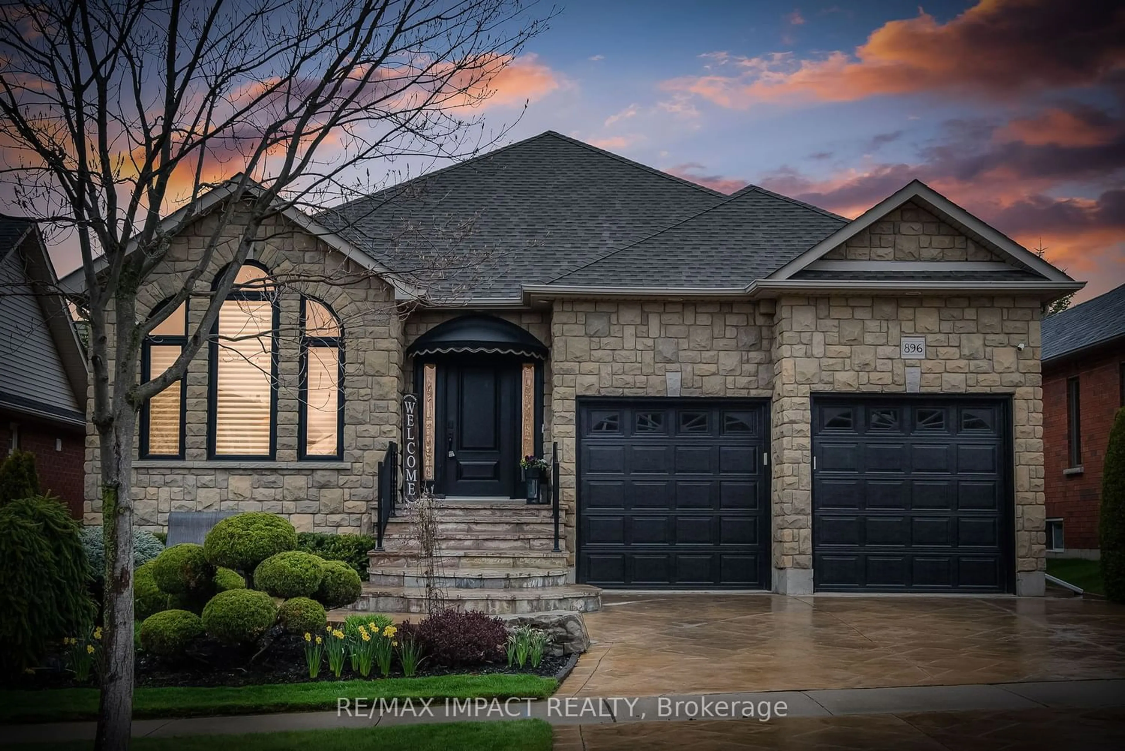 Home with brick exterior material for 896 Hinterland Dr, Oshawa Ontario L1K 2S6