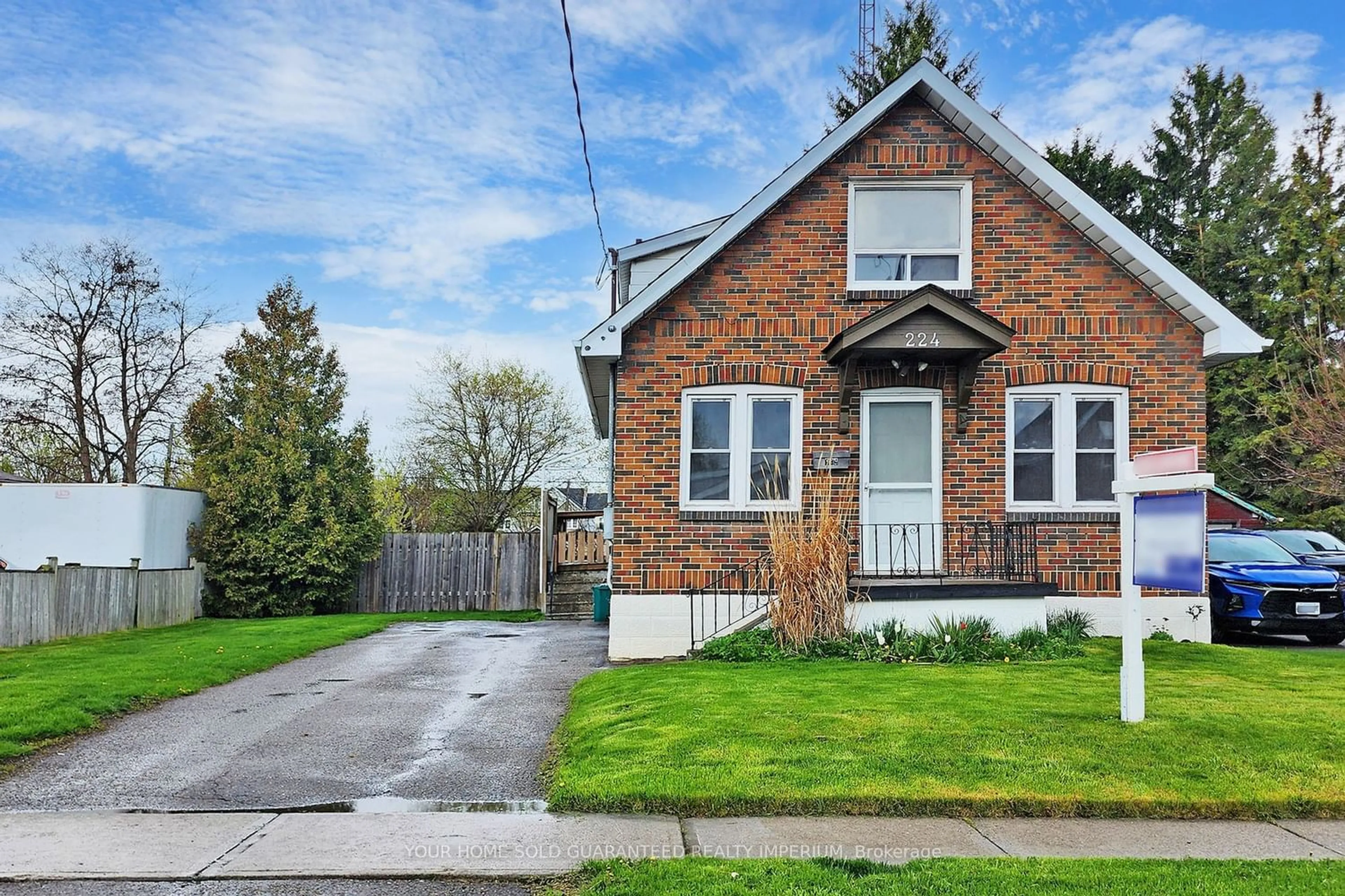 Frontside or backside of a home for 224 Beatty Ave, Oshawa Ontario L1H 3B3