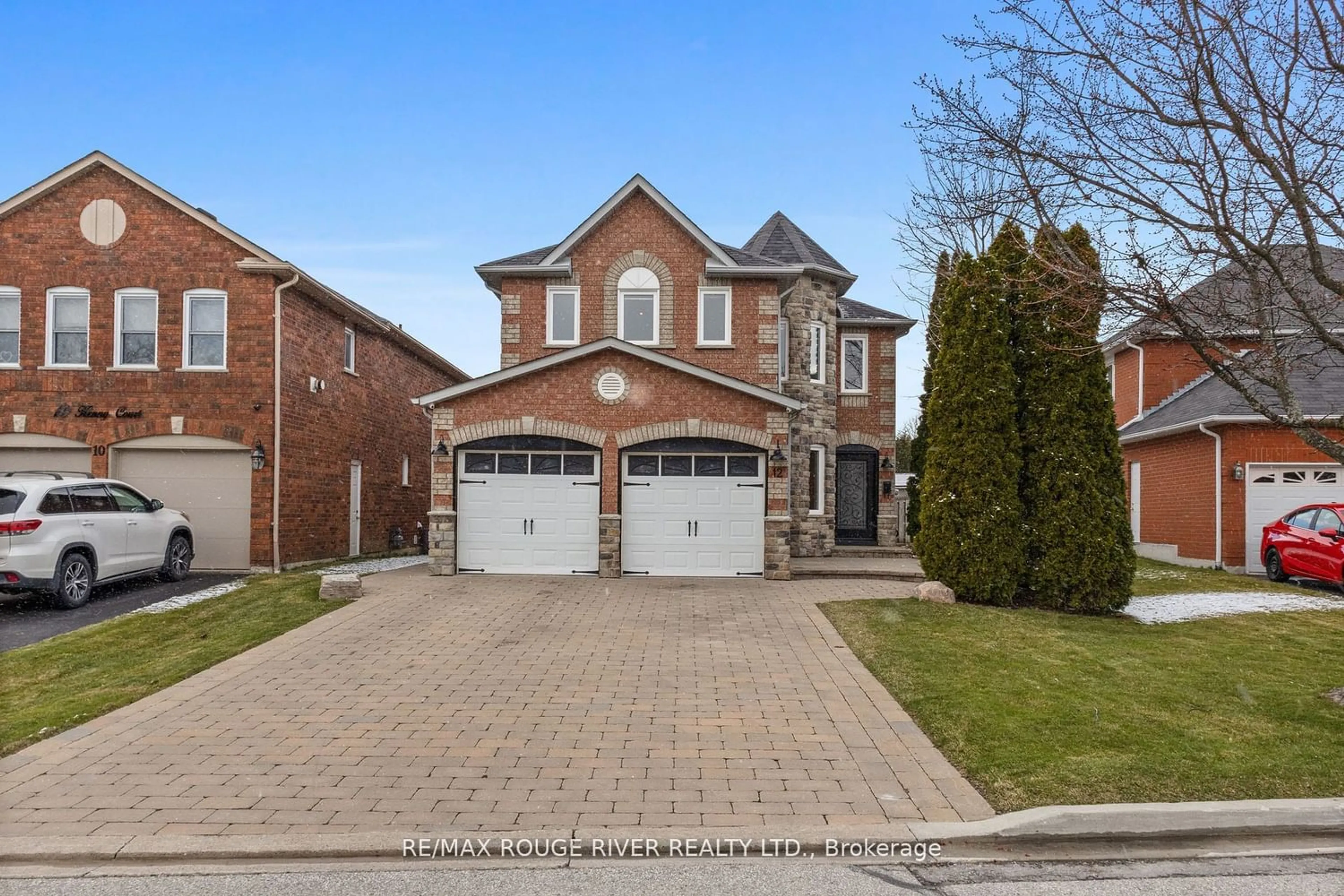 Home with brick exterior material for 12 Kenny Crt, Whitby Ontario L1R 2L8
