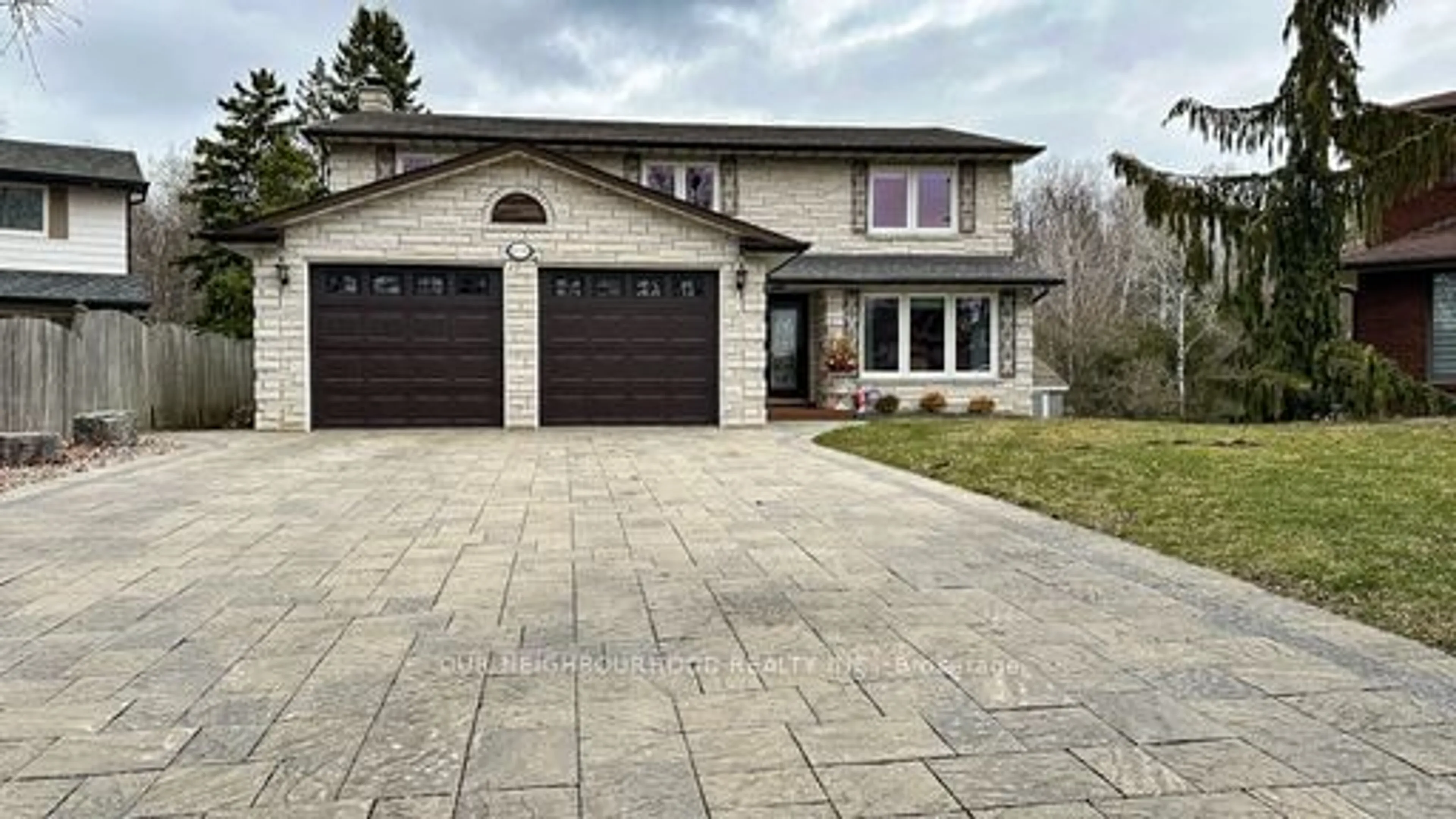 Frontside or backside of a home for 1038 Pinetree Crt, Oshawa Ontario L1K 1P4