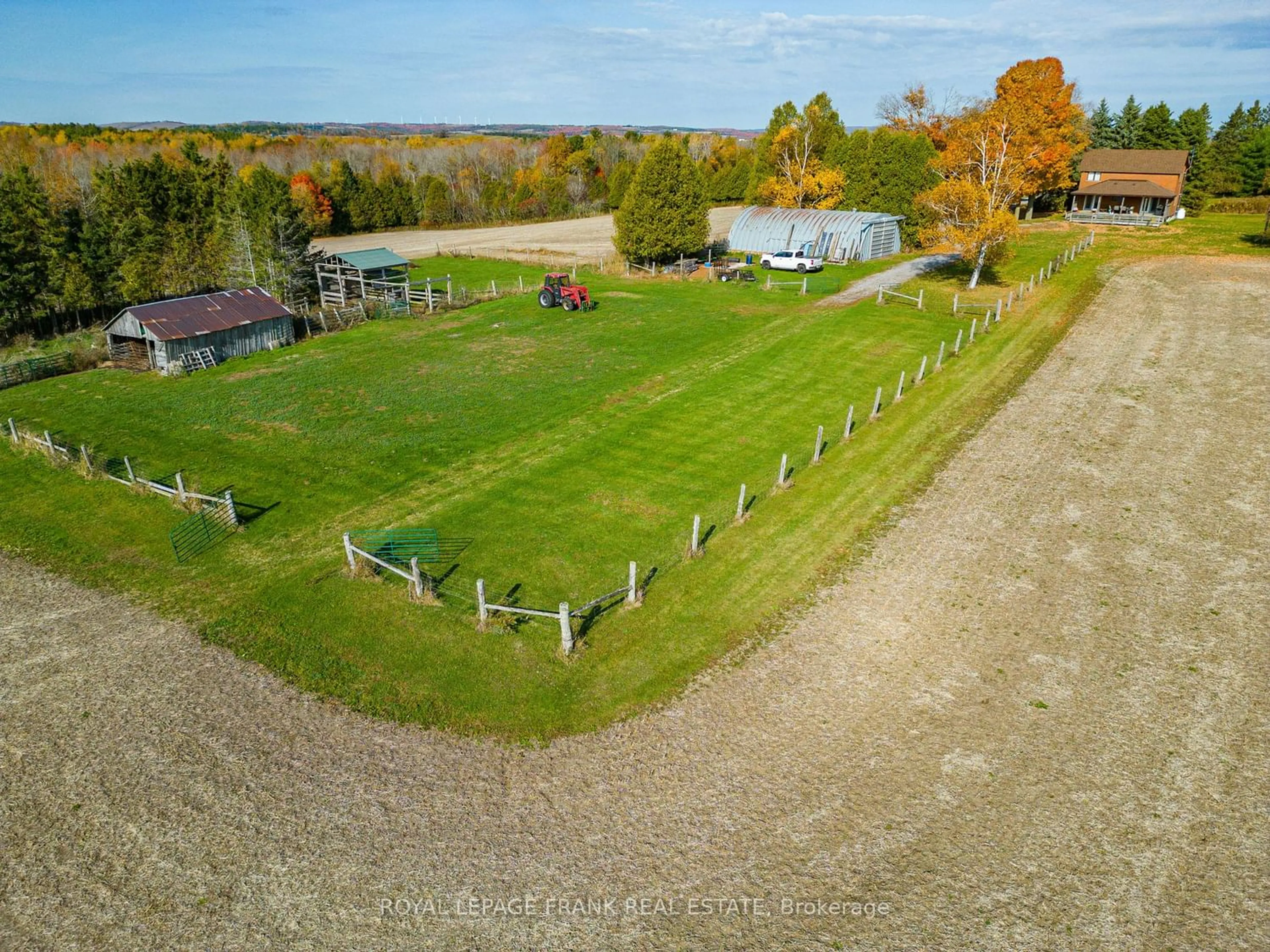 Fenced yard for 4825 Concession 3 Rd, Clarington Ontario L0A 1J0