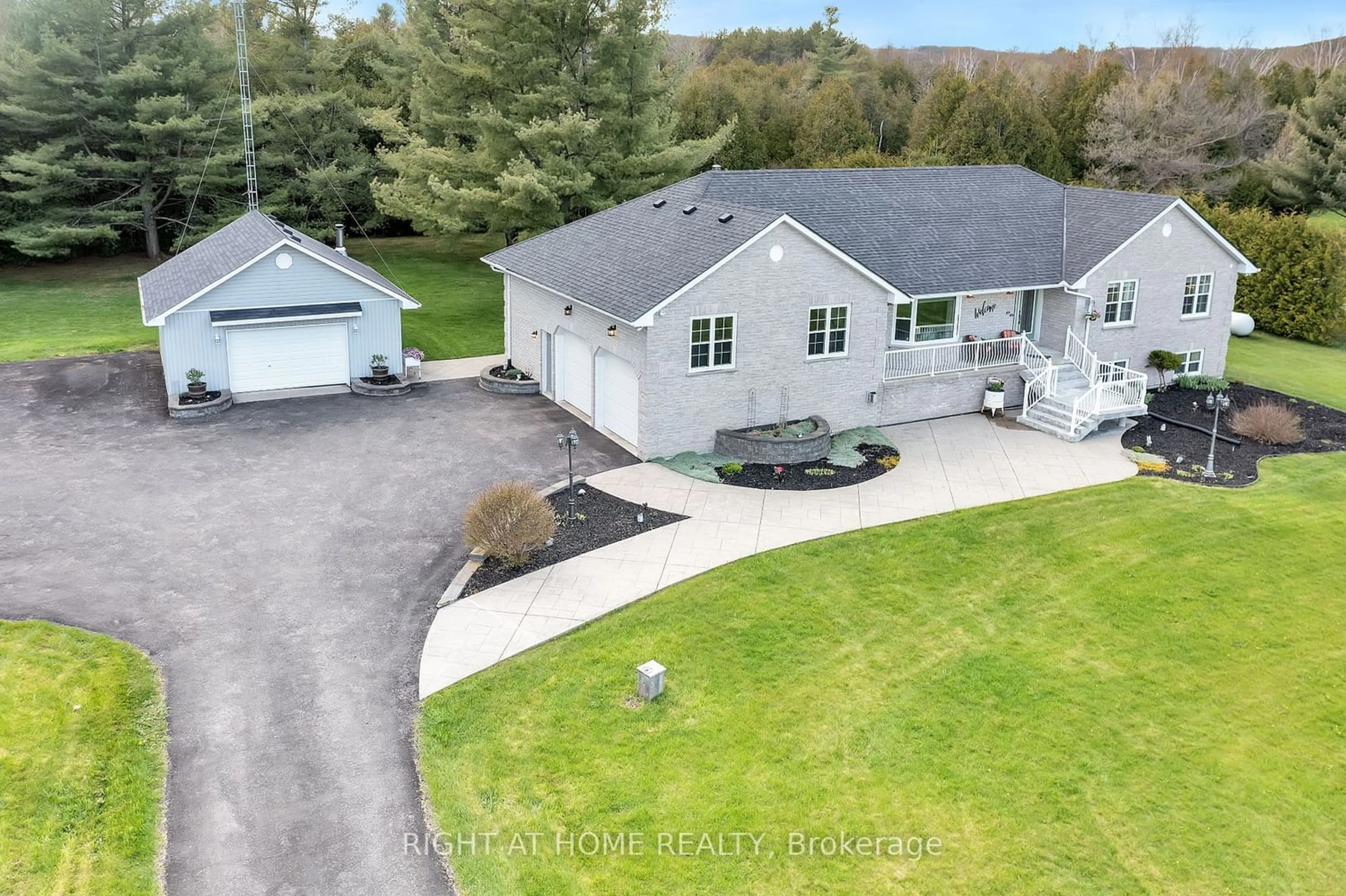 Frontside or backside of a home for 4488 Reid Rd, Clarington Ontario L0B 1M0