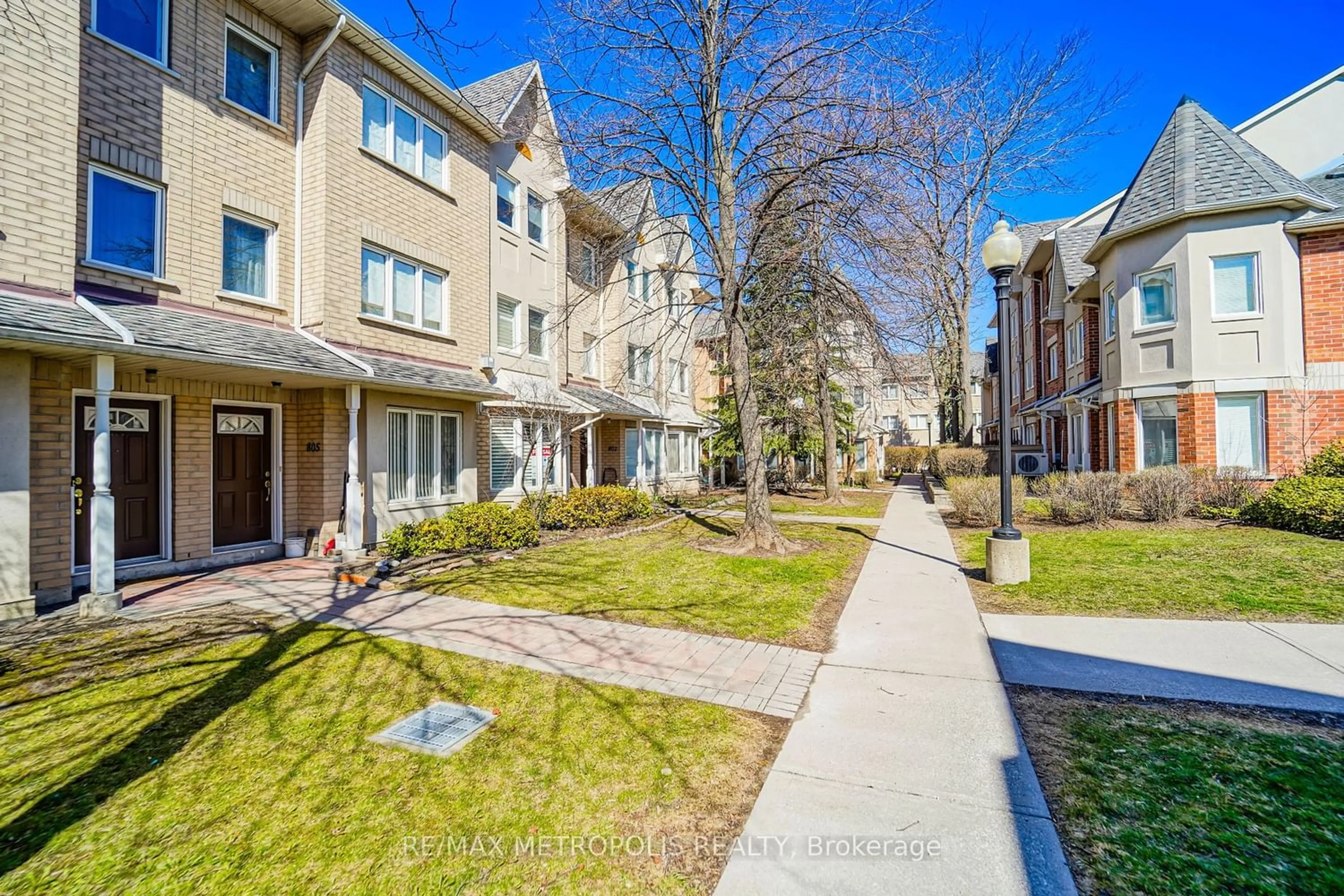 A pic from exterior of the house or condo for 28 Rosebank Dr #803, Toronto Ontario M1B 5Z1
