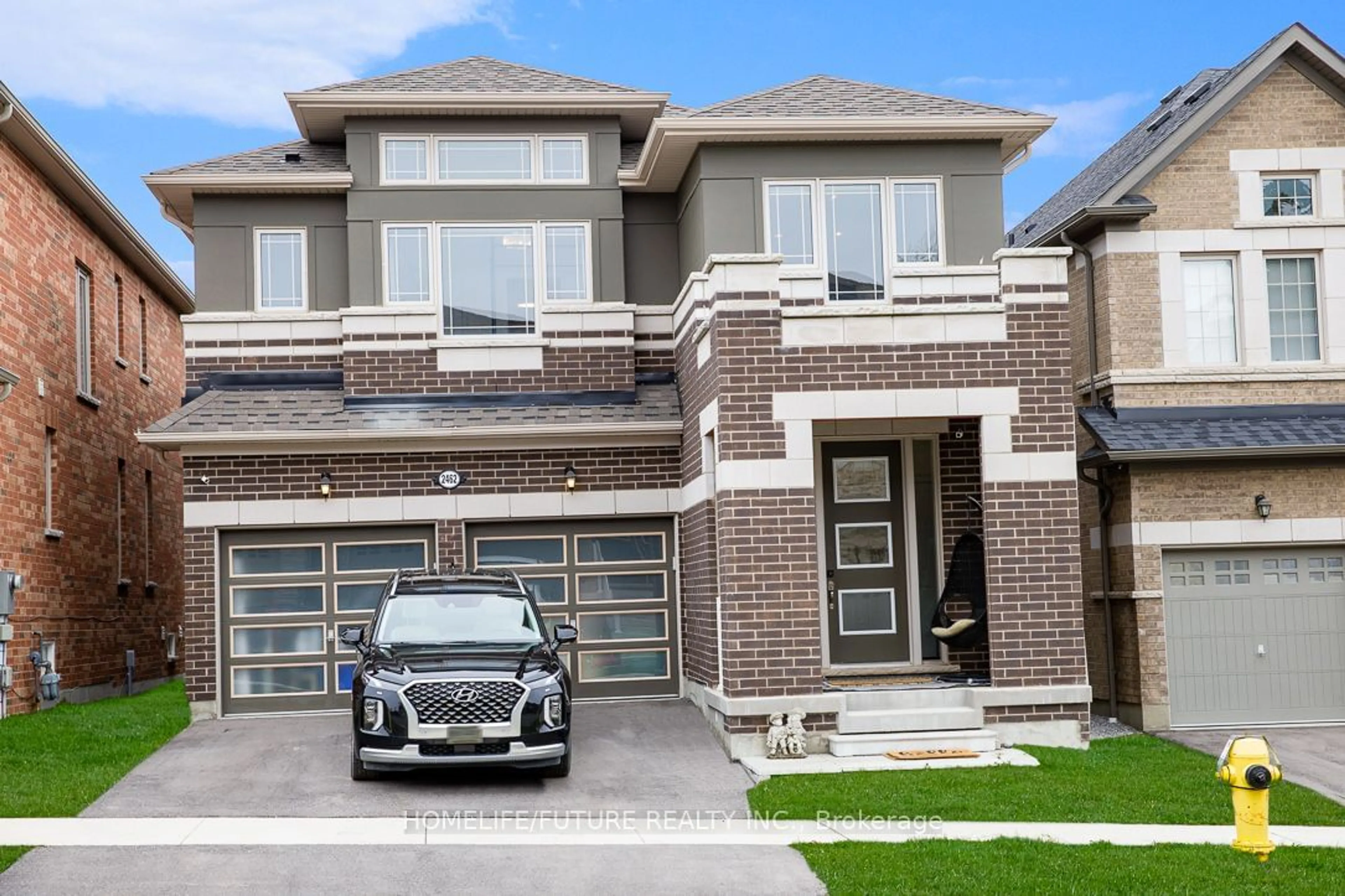 Home with brick exterior material for 2462 Florentine Pl, Pickering Ontario L1X 0H2