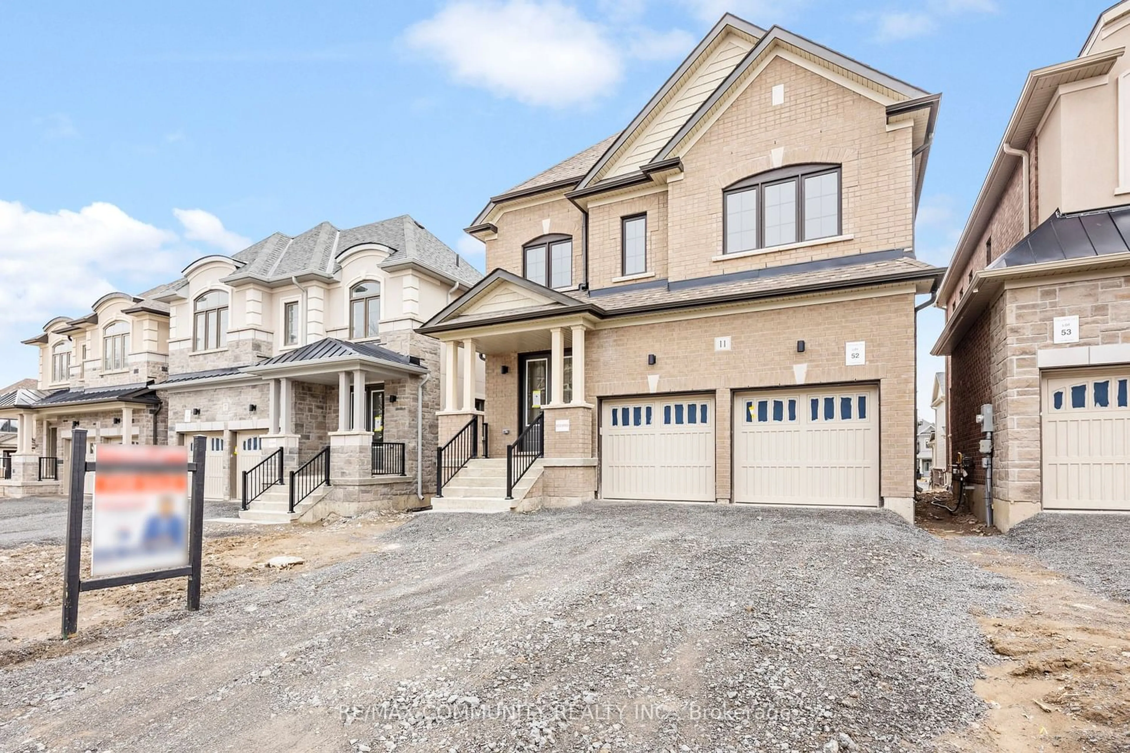 Frontside or backside of a home for 11 Northrop Ave, Clarington Ontario L1B 1G9