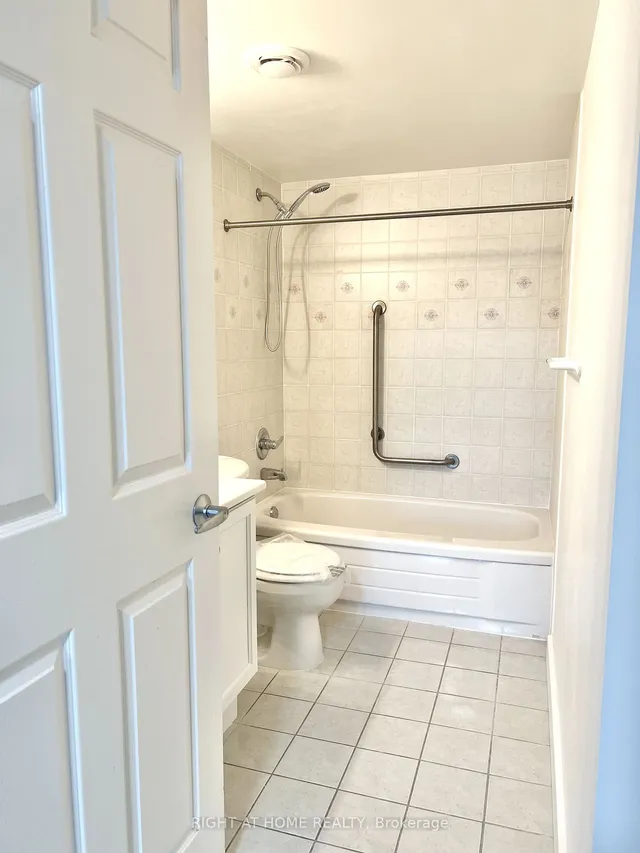 Additional property image - 2800 Warden Ave Unit 1004