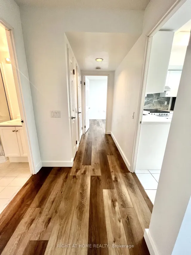 Additional property image - 2800 Warden Ave Unit 1004