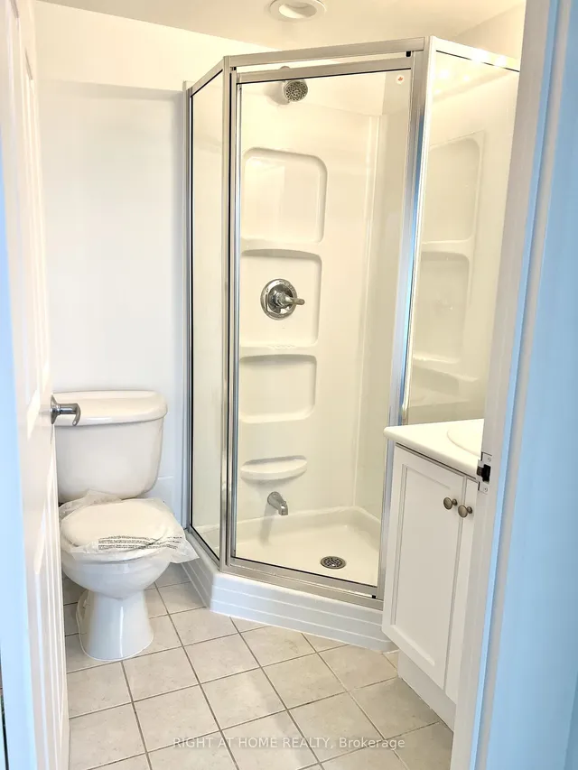 Additional property image - 2800 Warden Ave Unit 1004