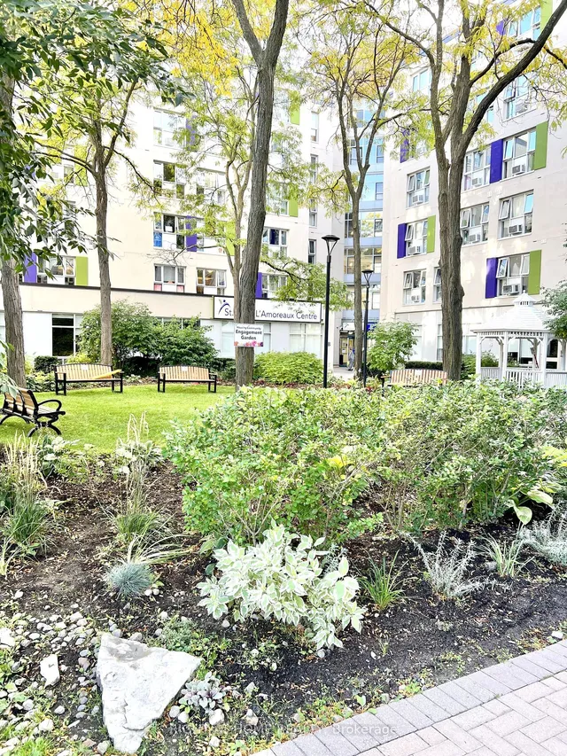 Additional property image - 2800 Warden Ave Unit 1004