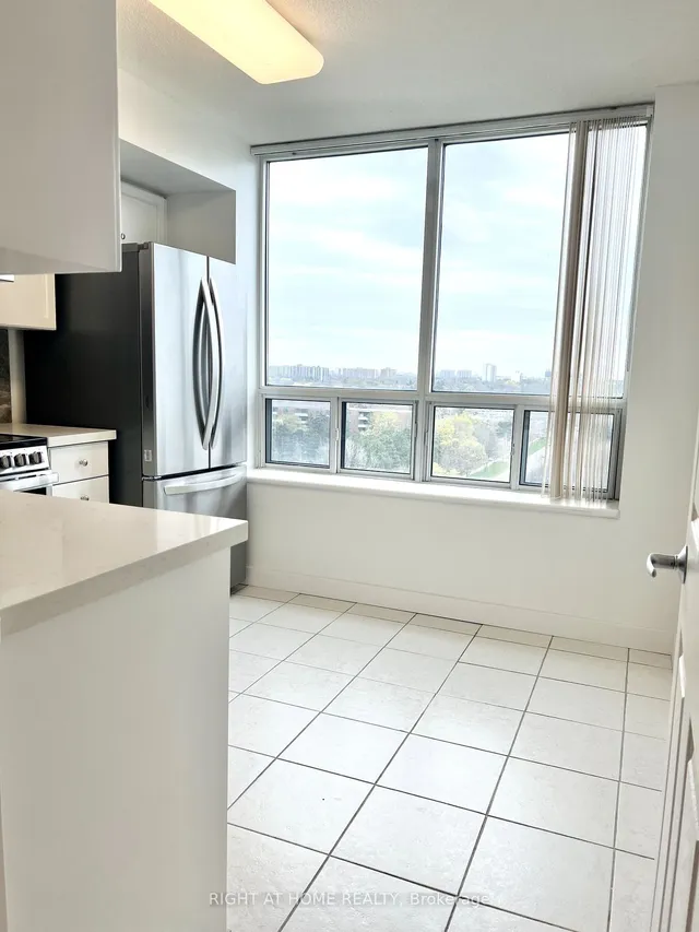 Additional property image - 2800 Warden Ave Unit 1004