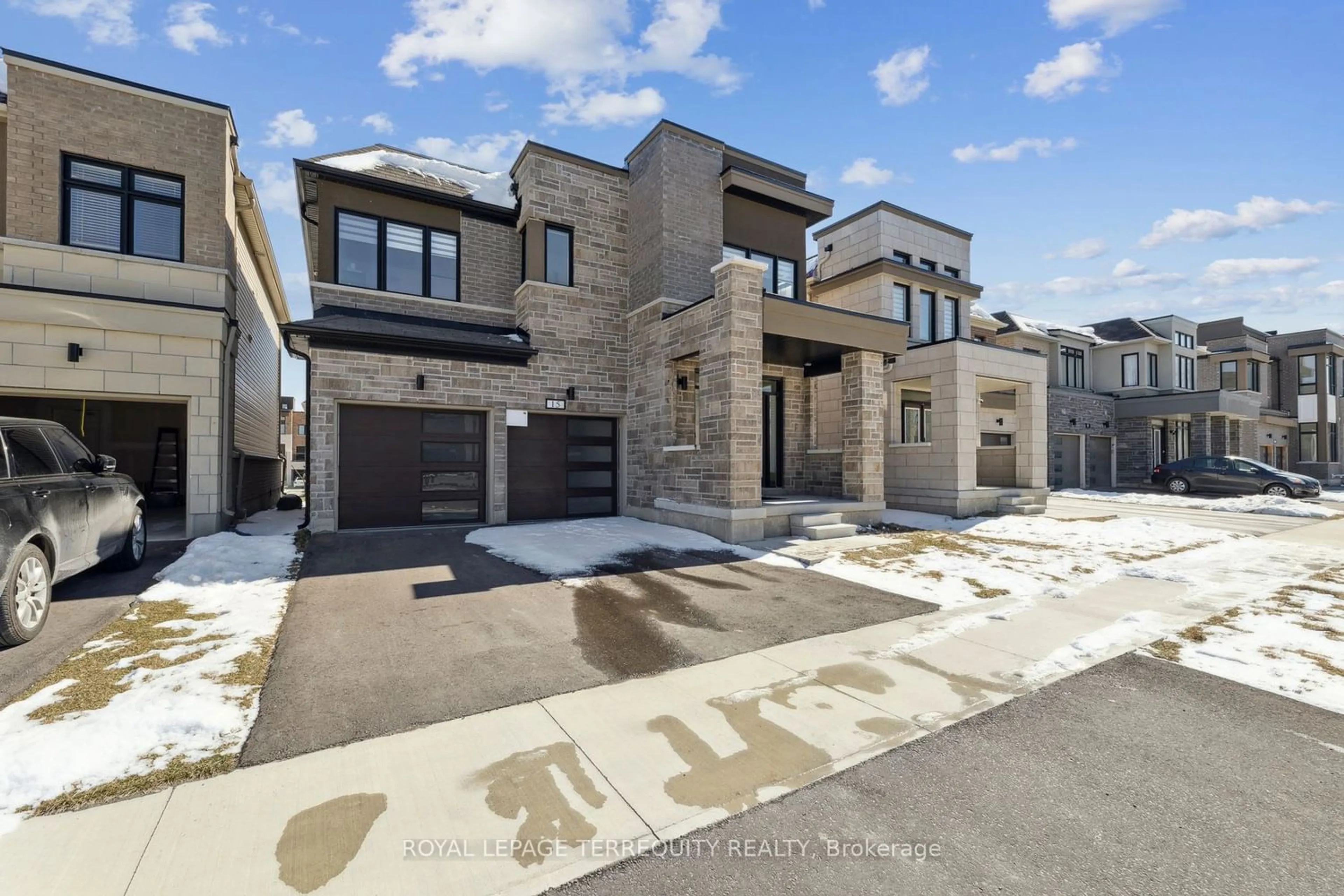 Frontside or backside of a home for 15 Clipper Lane, Clarington Ontario L1C 4B1