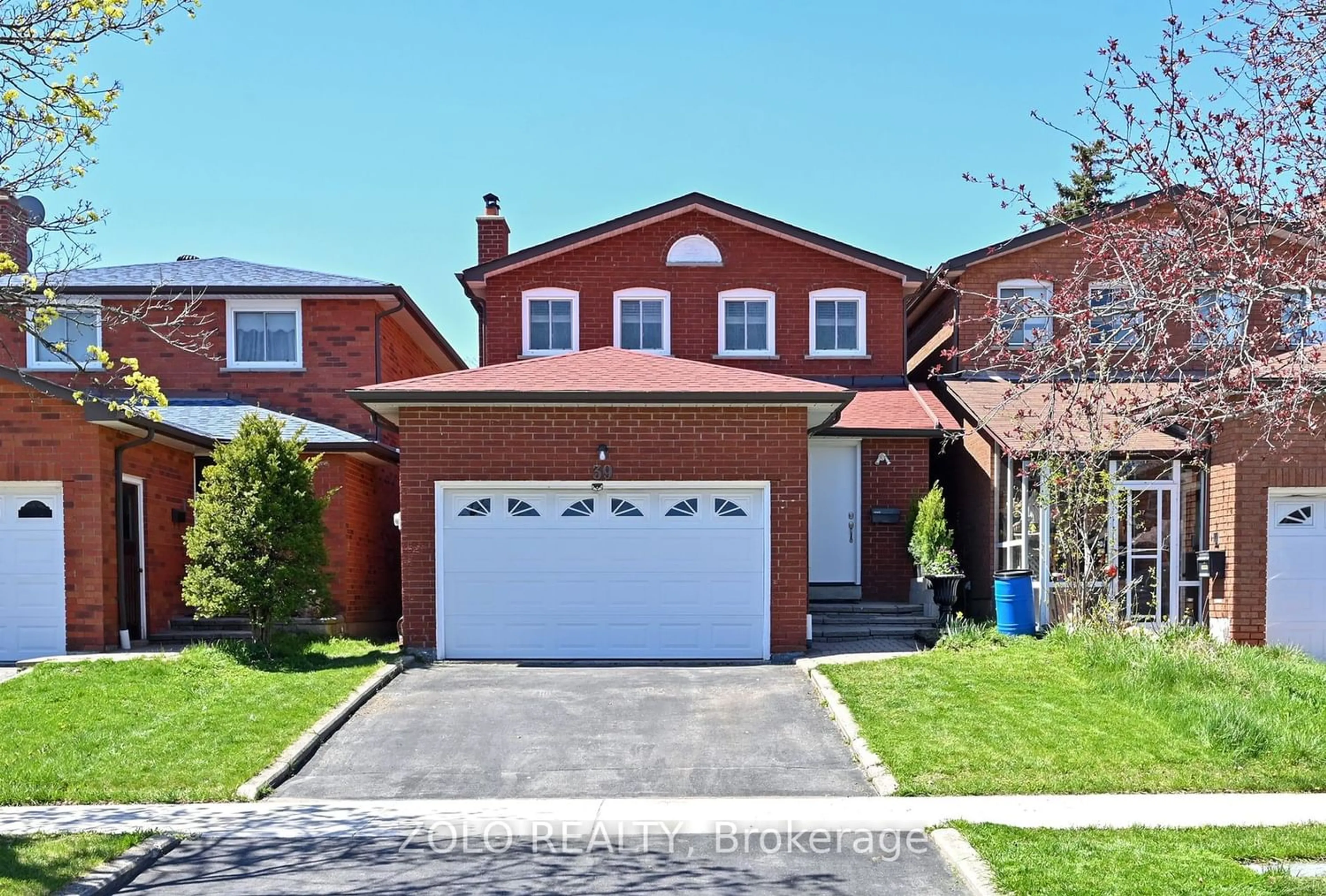 Home with brick exterior material for 39 Rainthorpe Cres, Toronto Ontario M1W 3S6