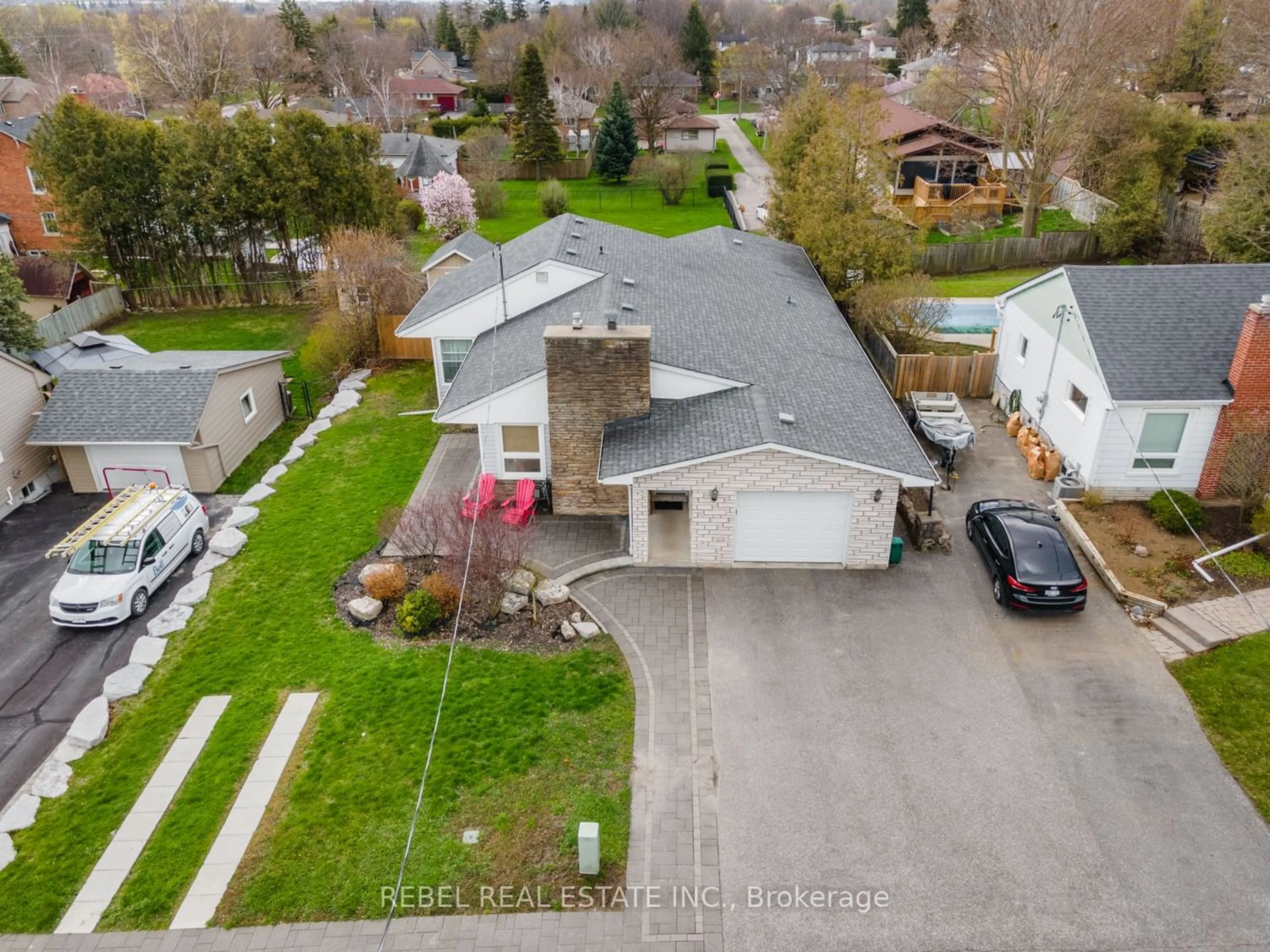 Frontside or backside of a home for 3 Meadowview Blvd, Clarington Ontario L1C 2G9