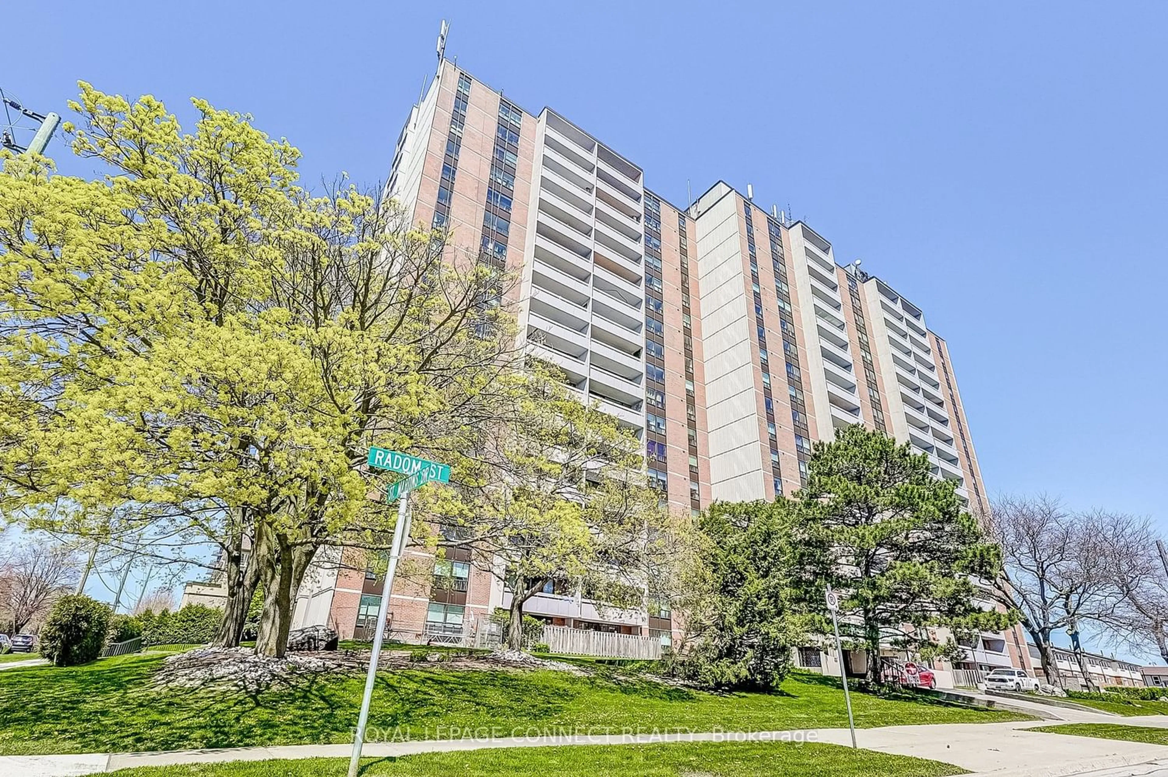 A pic from exterior of the house or condo for 1210 Radom St #906, Pickering Ontario L1W 2Z3