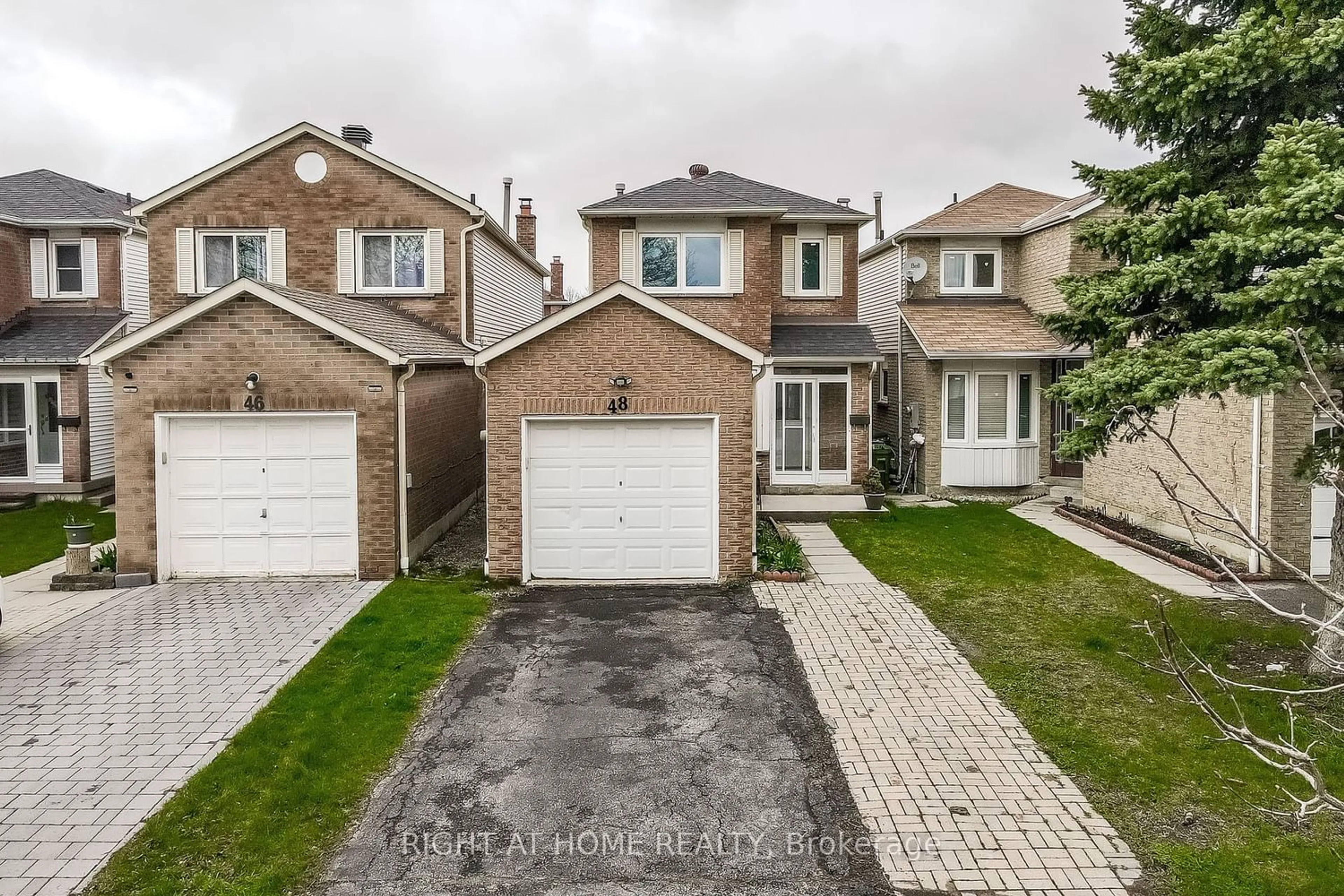 Frontside or backside of a home for 48 Enchanted Hills Cres, Toronto Ontario M1V 3P2