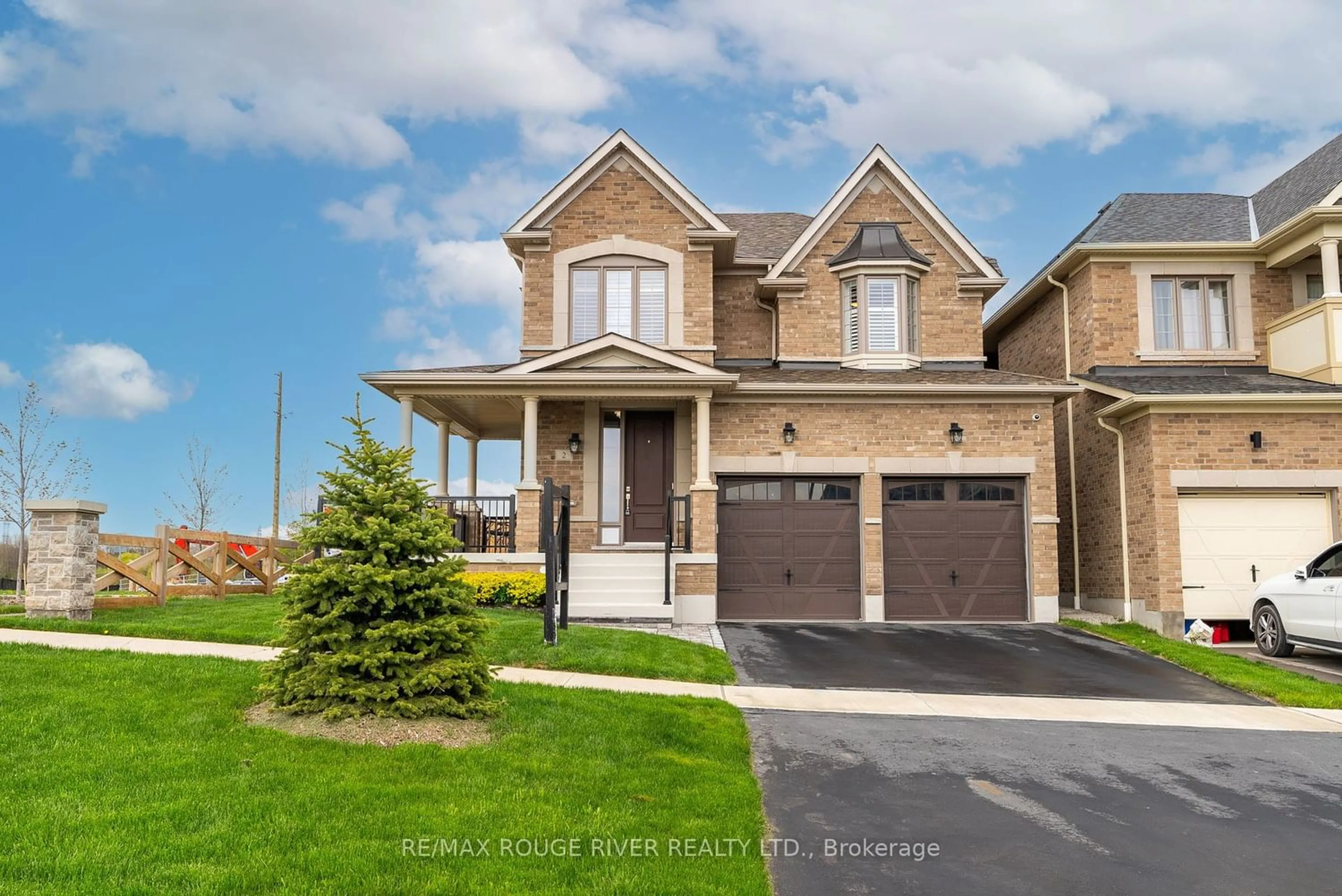 Home with brick exterior material for 2 Blenheim Circ, Whitby Ontario L1P 0E3