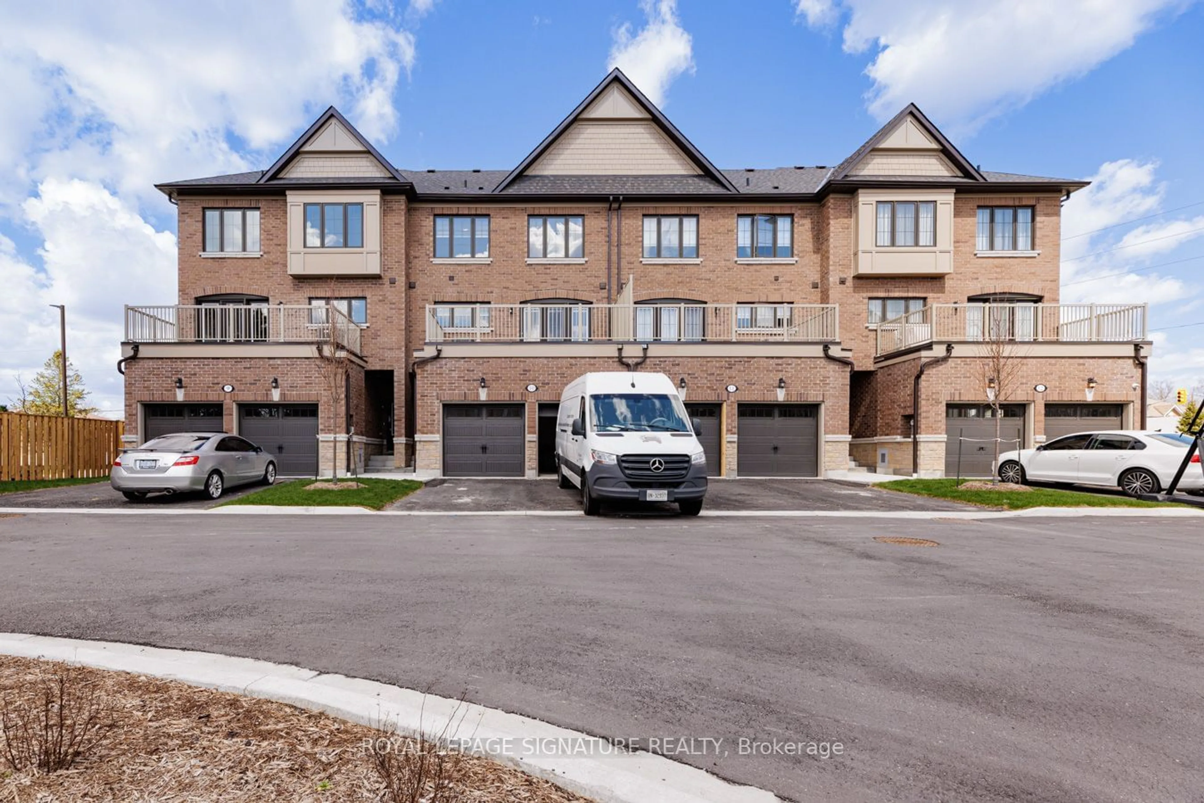 A pic from exterior of the house or condo for 1480 Altona Rd #10, Pickering Ontario L1V 1M3