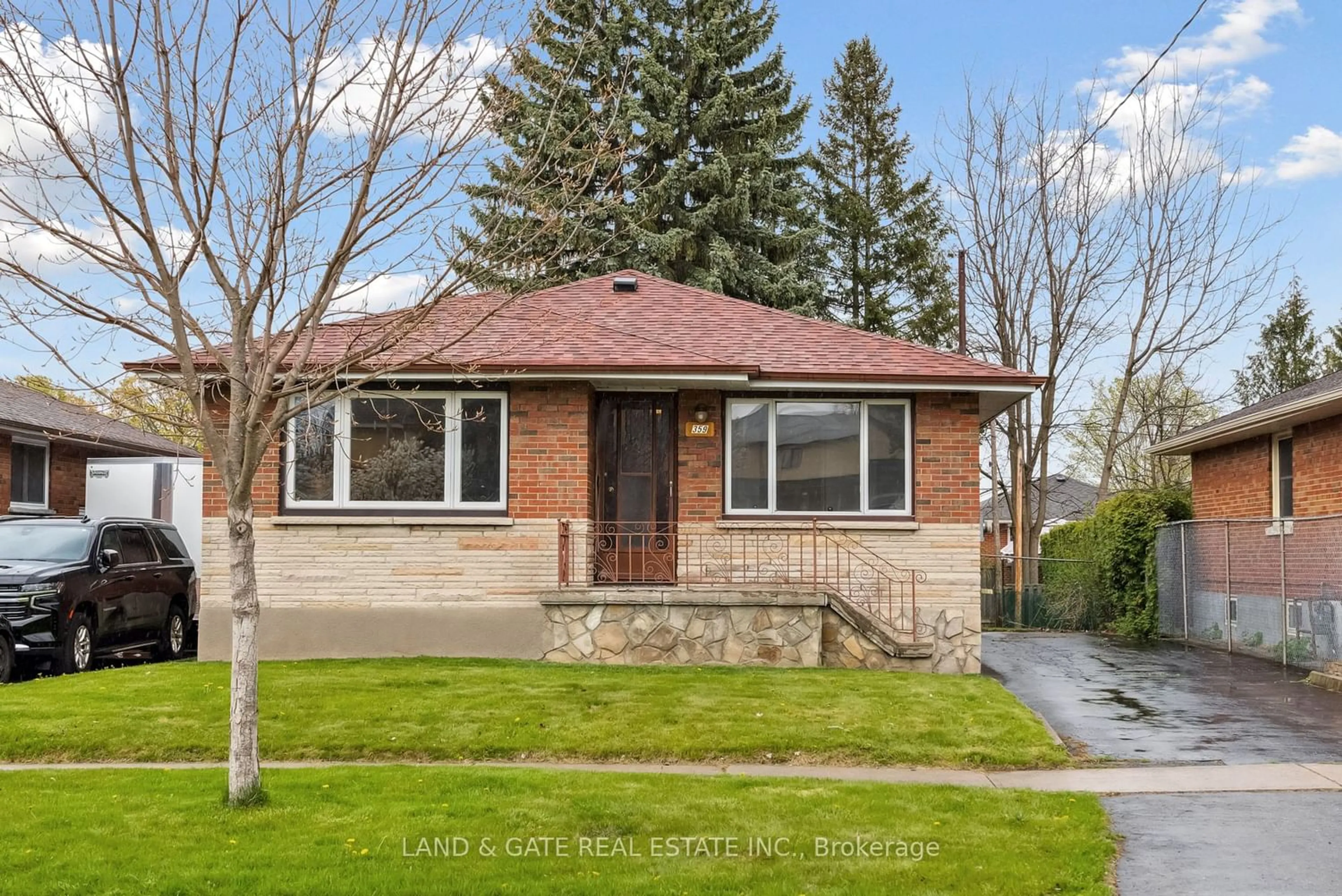 Frontside or backside of a home for 359 Lasalle Ave, Oshawa Ontario L1H 5Y8