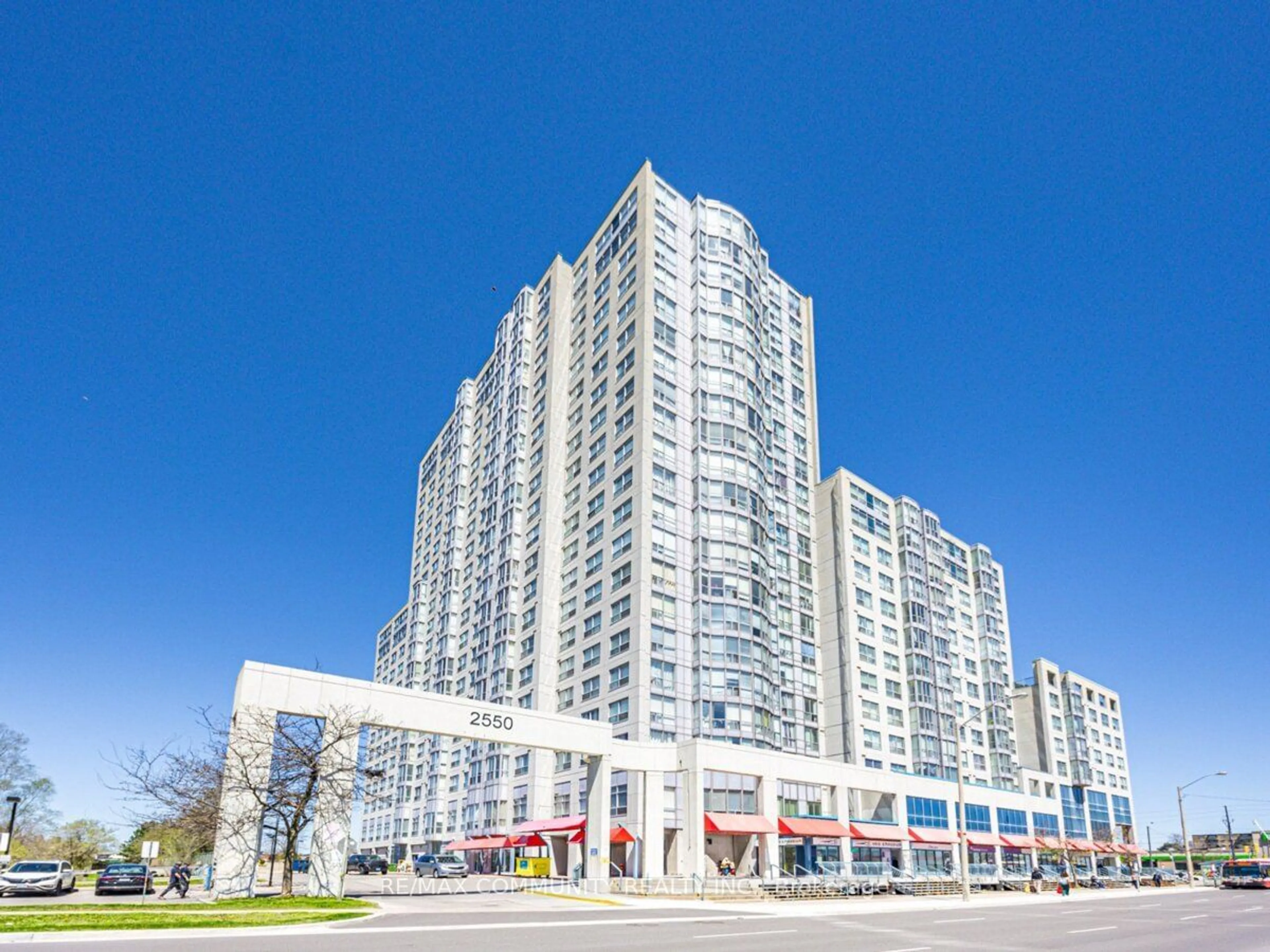 A pic from exterior of the house or condo for 2550 Lawrence Ave #2204, Toronto Ontario M1P 4Z3