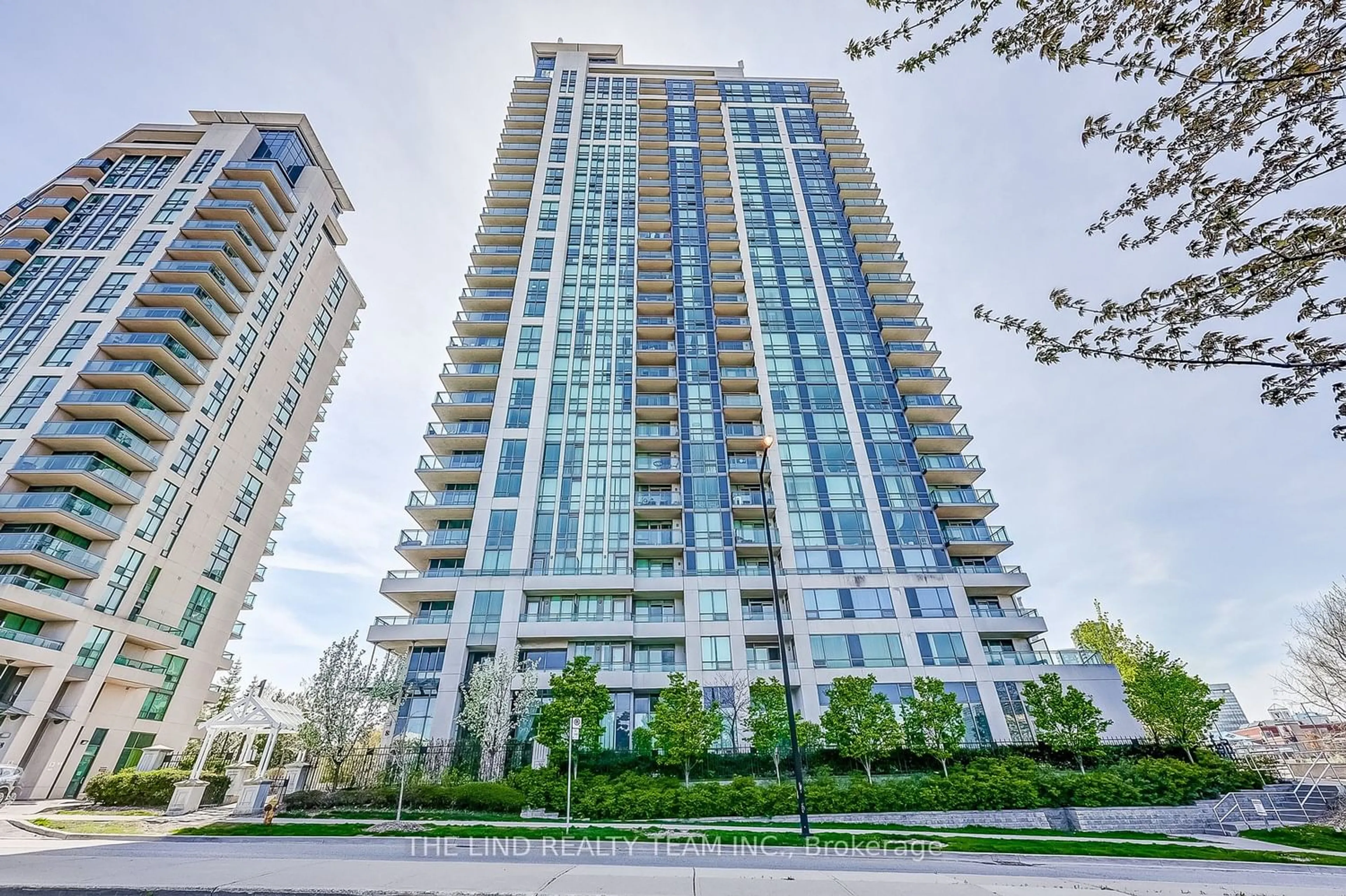 A pic from exterior of the house or condo for 88 Grangeway Ave #2510, Toronto Ontario M1H 0A2