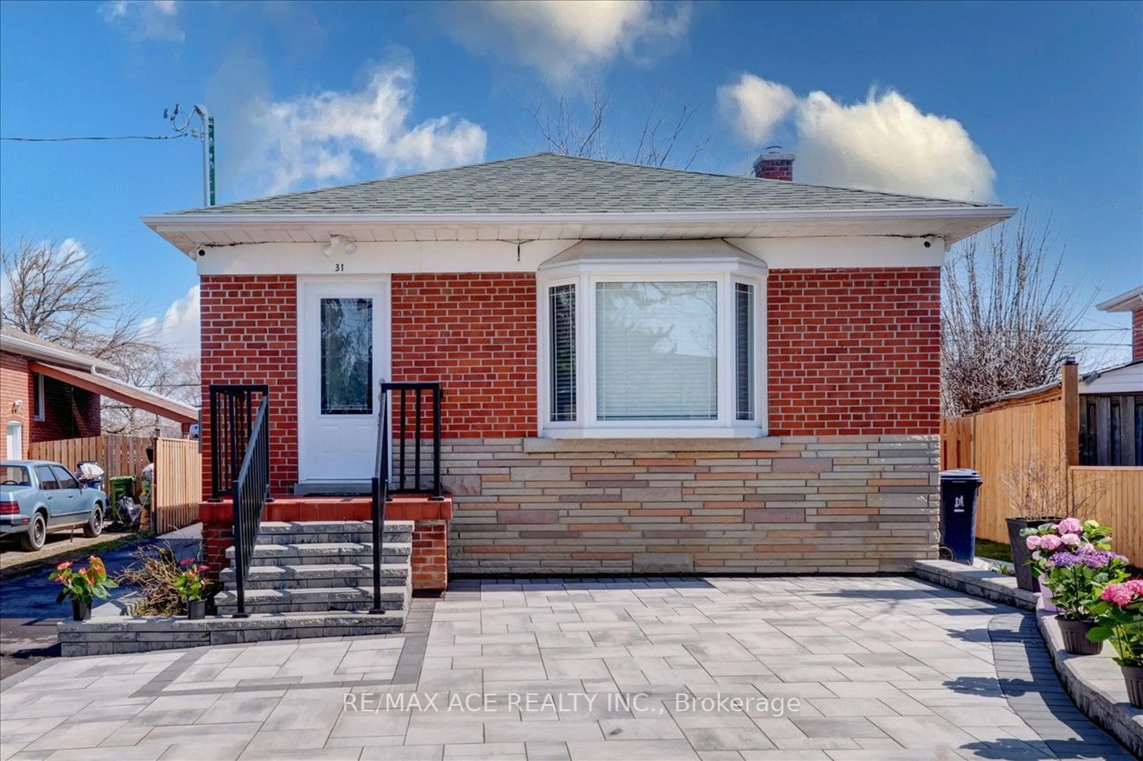 Home with brick exterior material for 31 Benlight Cres, Toronto Ontario M1H 1P4