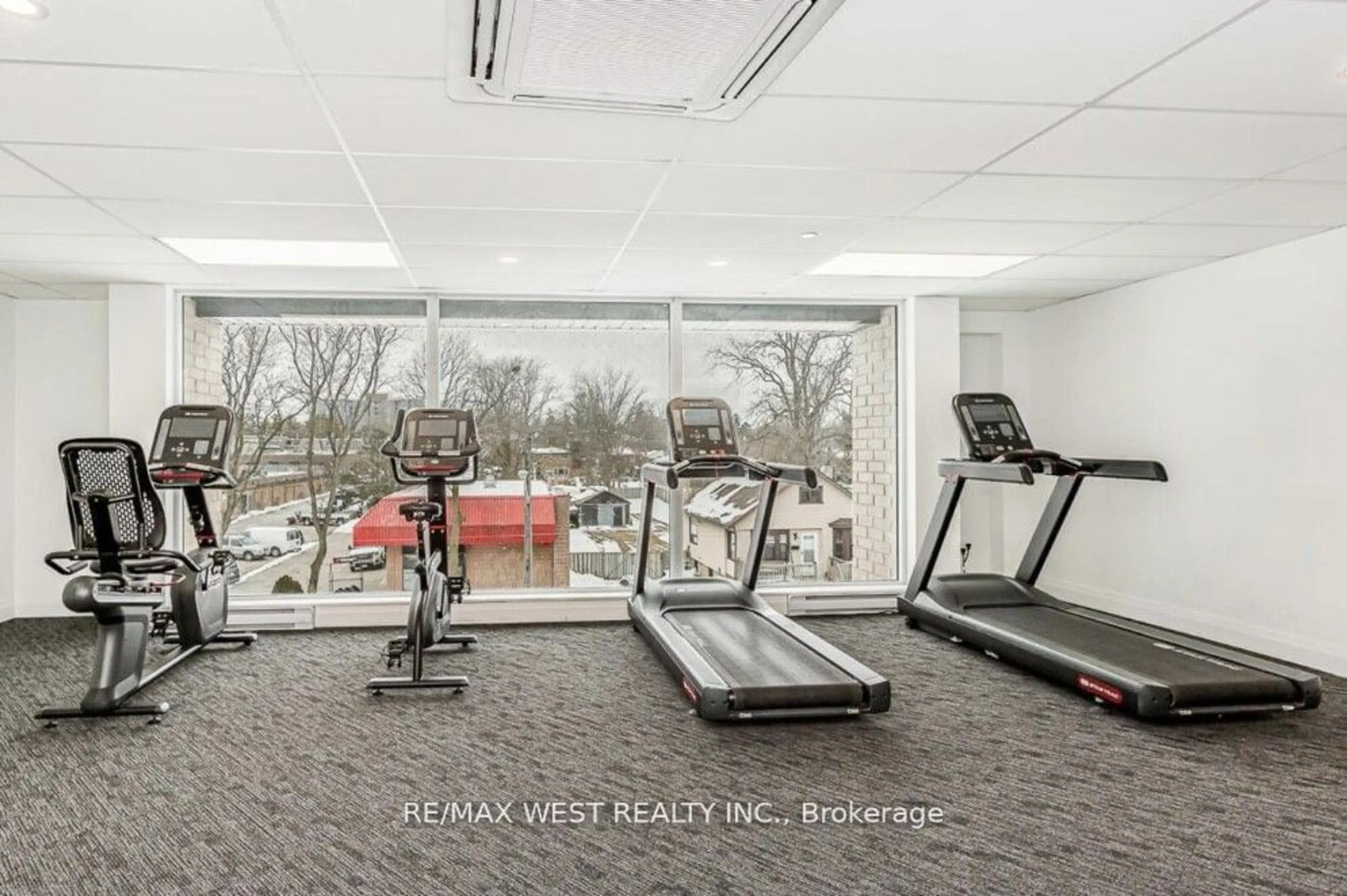 Gym or fitness room for 1 Falaise Rd #211, Toronto Ontario M1E 0B9