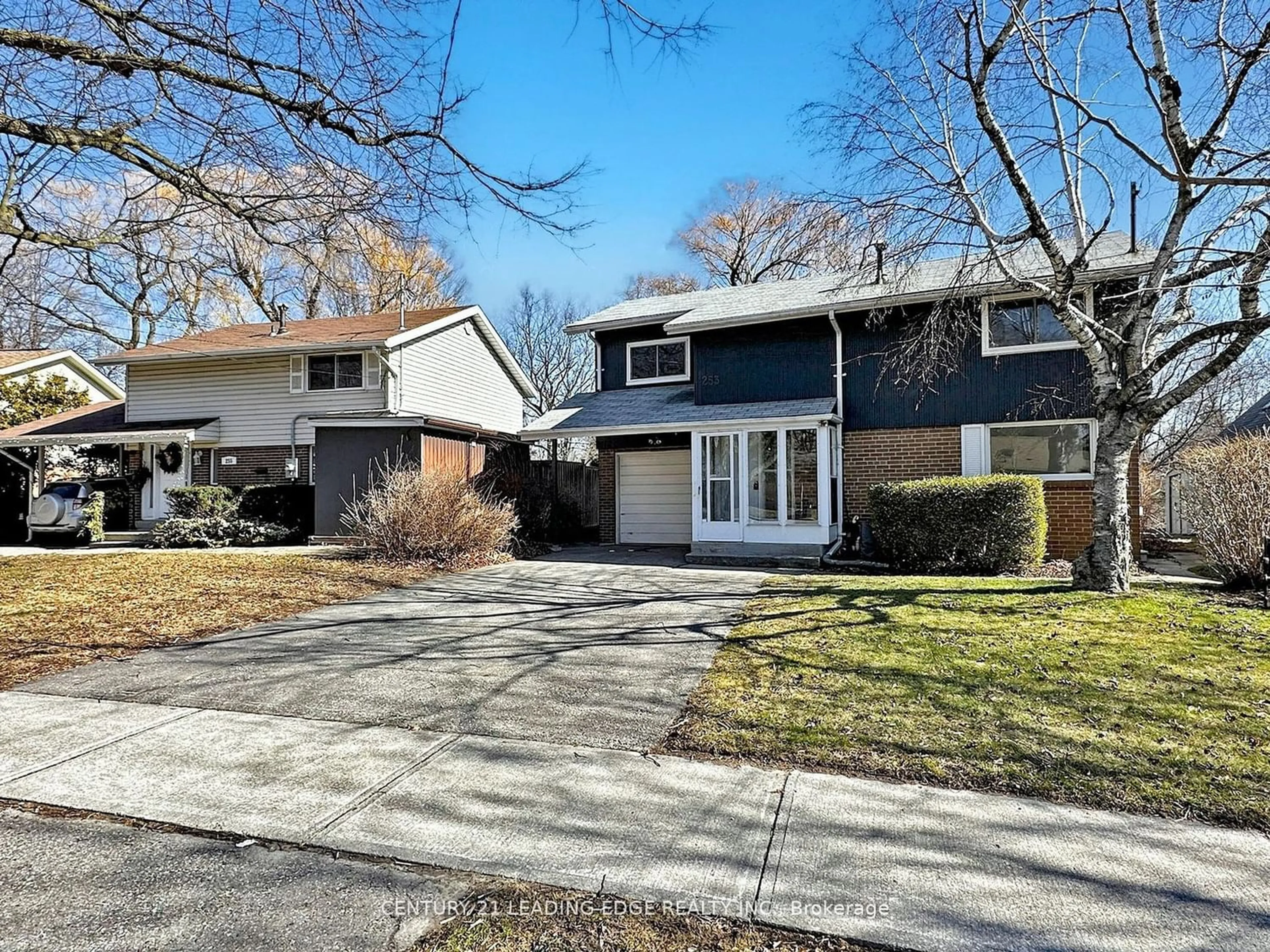 Frontside or backside of a home for 253 Birkdale Rd, Toronto Ontario M1P 3S3